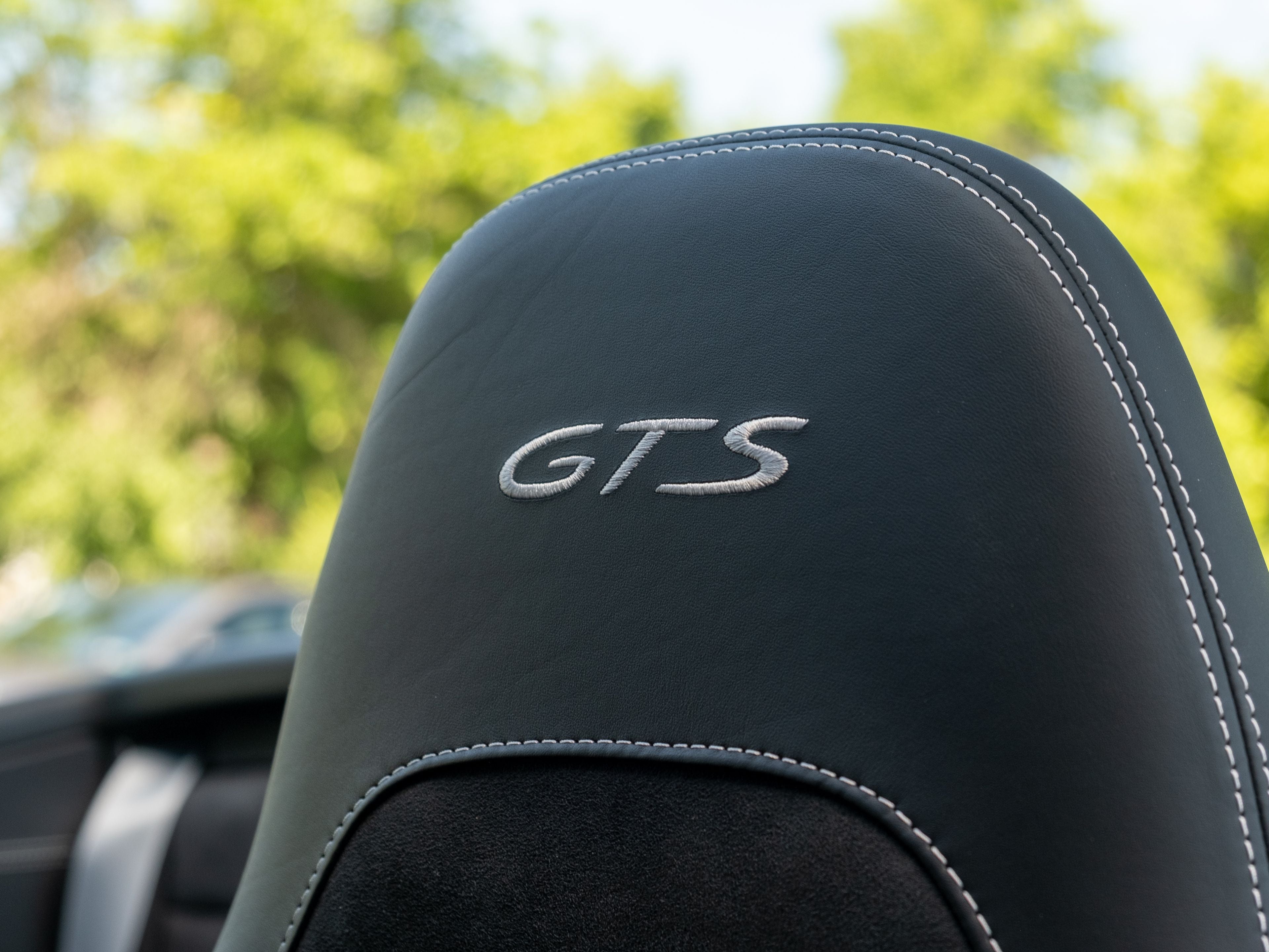 2018 Porsche 911 Carrera 4 GTS