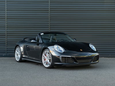 2017 Porsche 911 Carrera 4S
