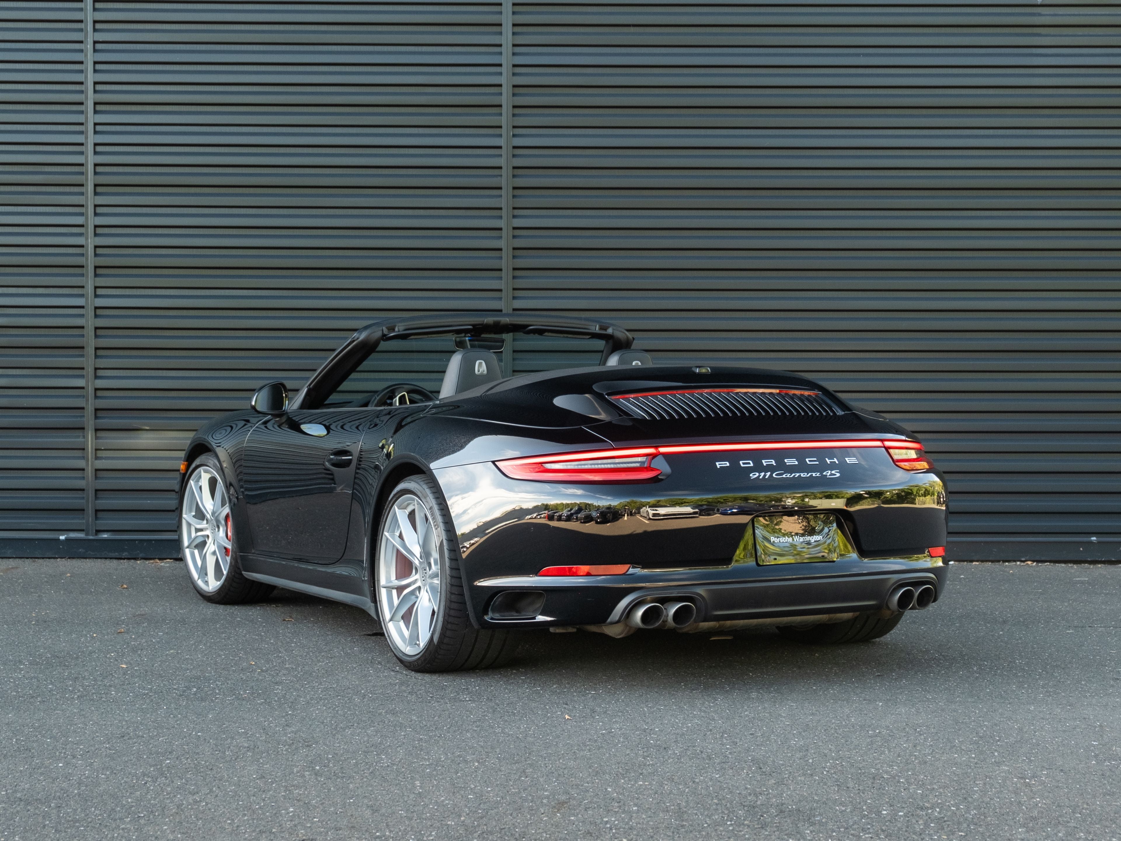 2017 Porsche 911 Carrera 4S