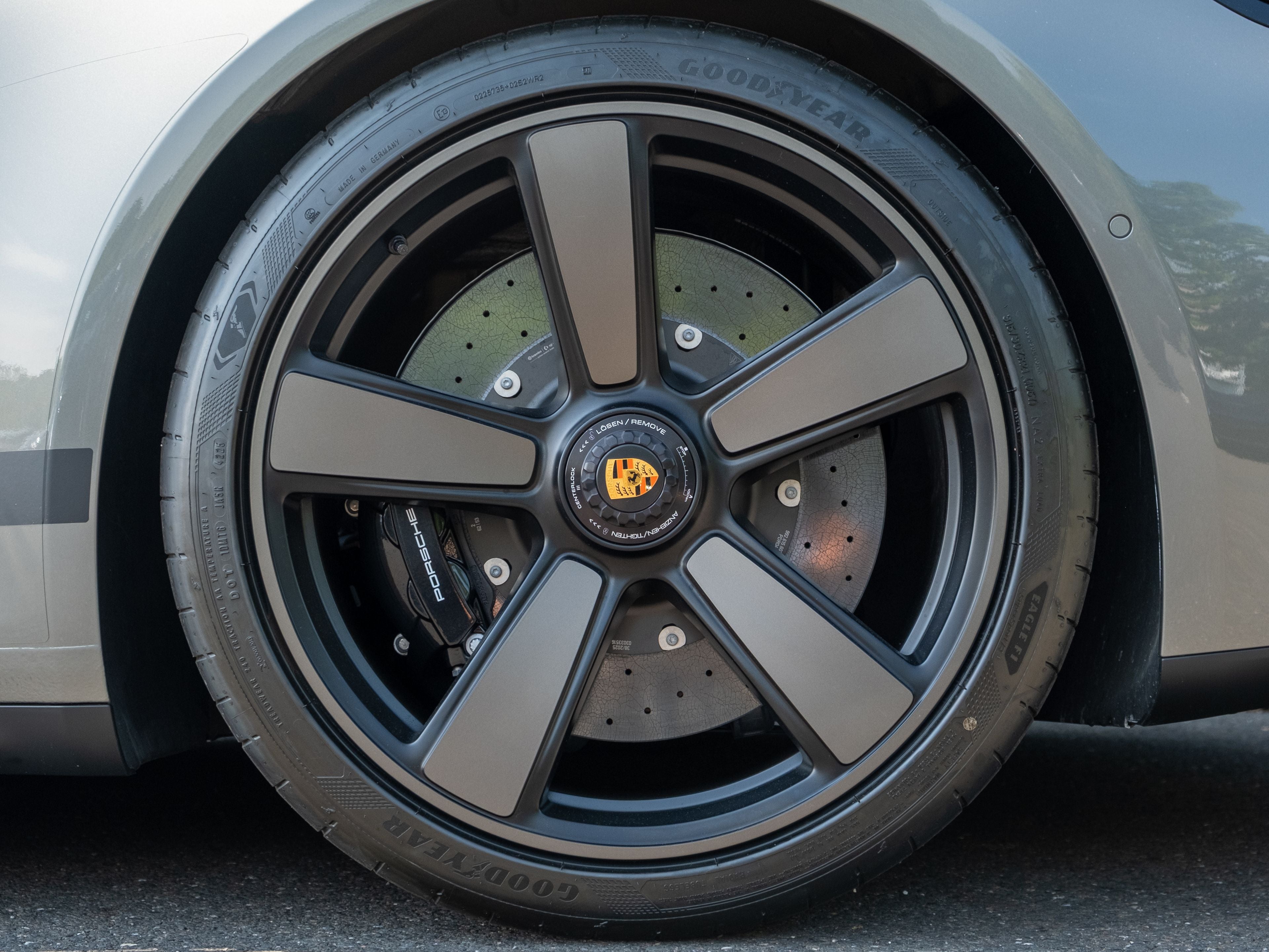 2026 Porsche 911 Carrera GTS Spirit 70