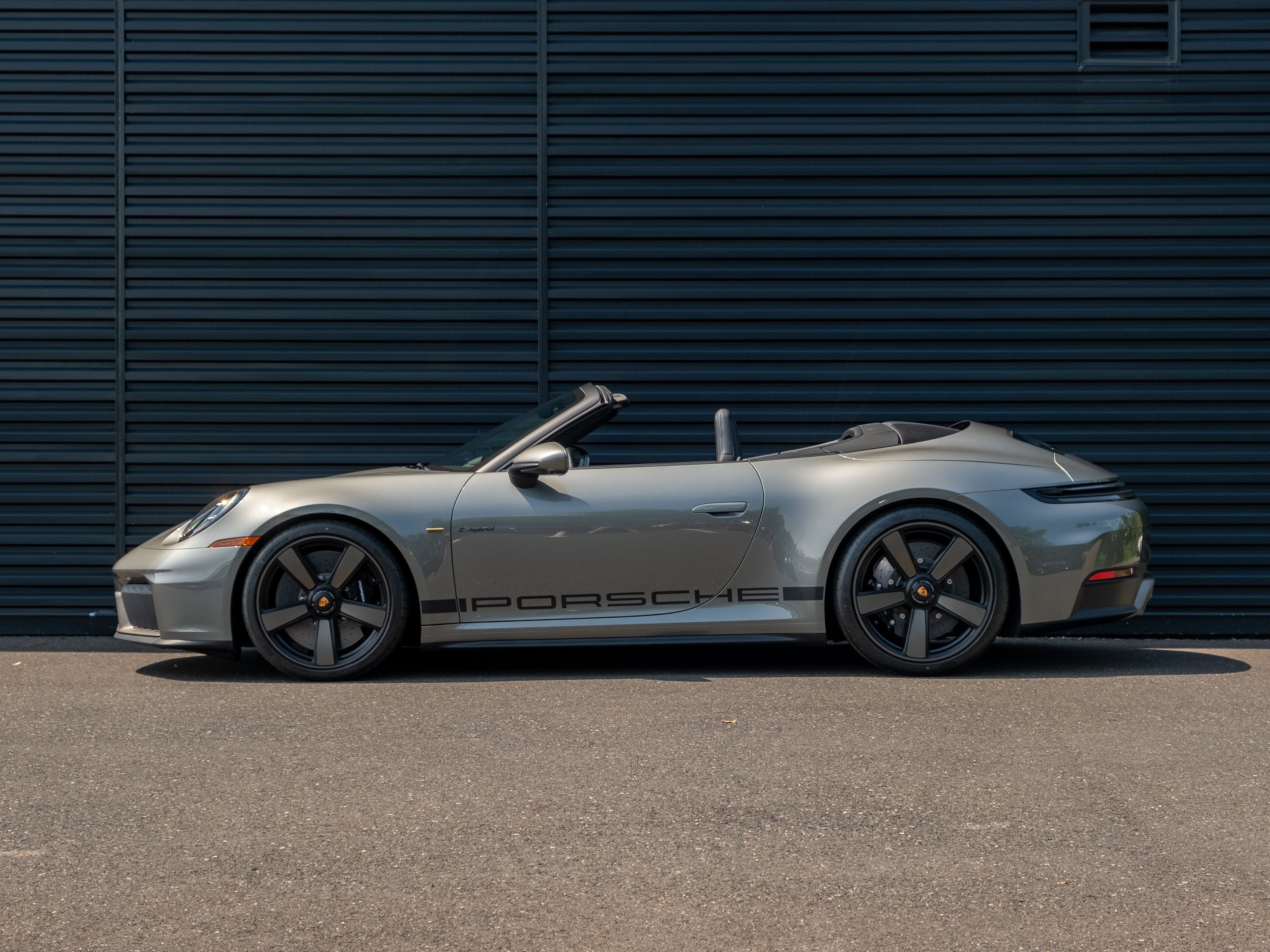 2026 Porsche 911 Carrera GTS Spirit 70