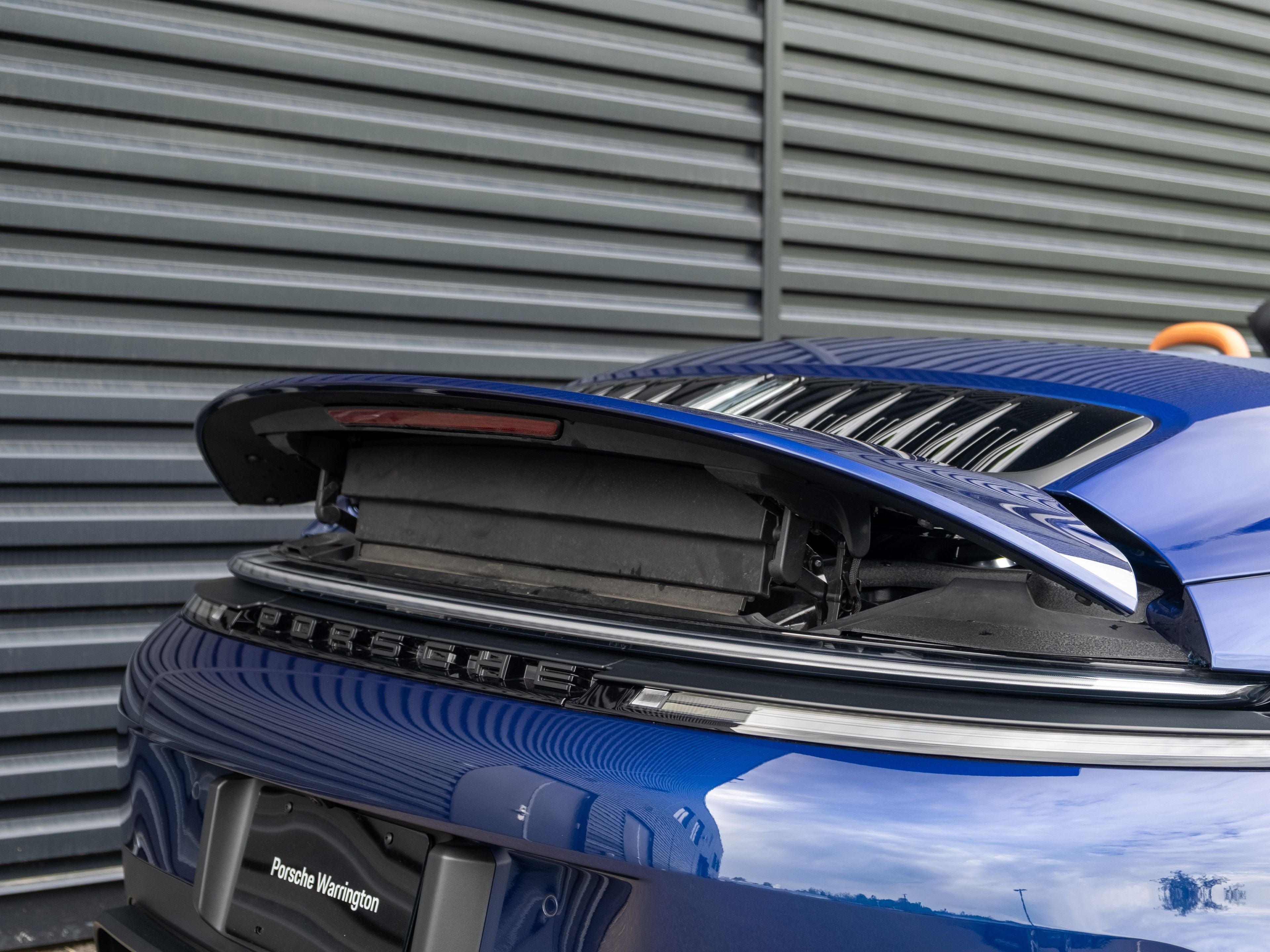 2025 Porsche 911 Carrera GTS