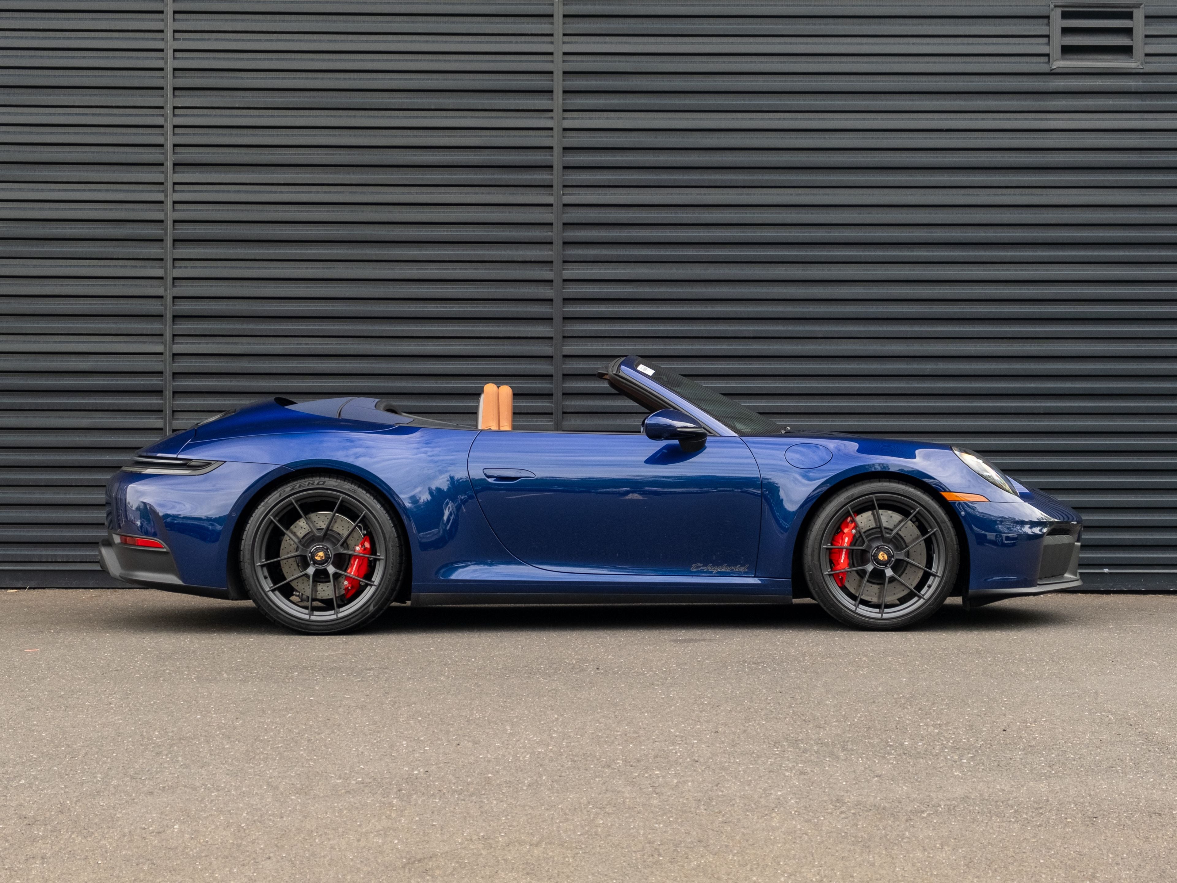 2025 Porsche 911 Carrera GTS