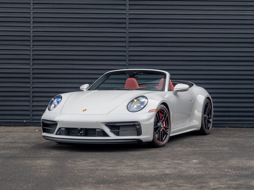 2022 Porsche 911 Carrera 4 GTS