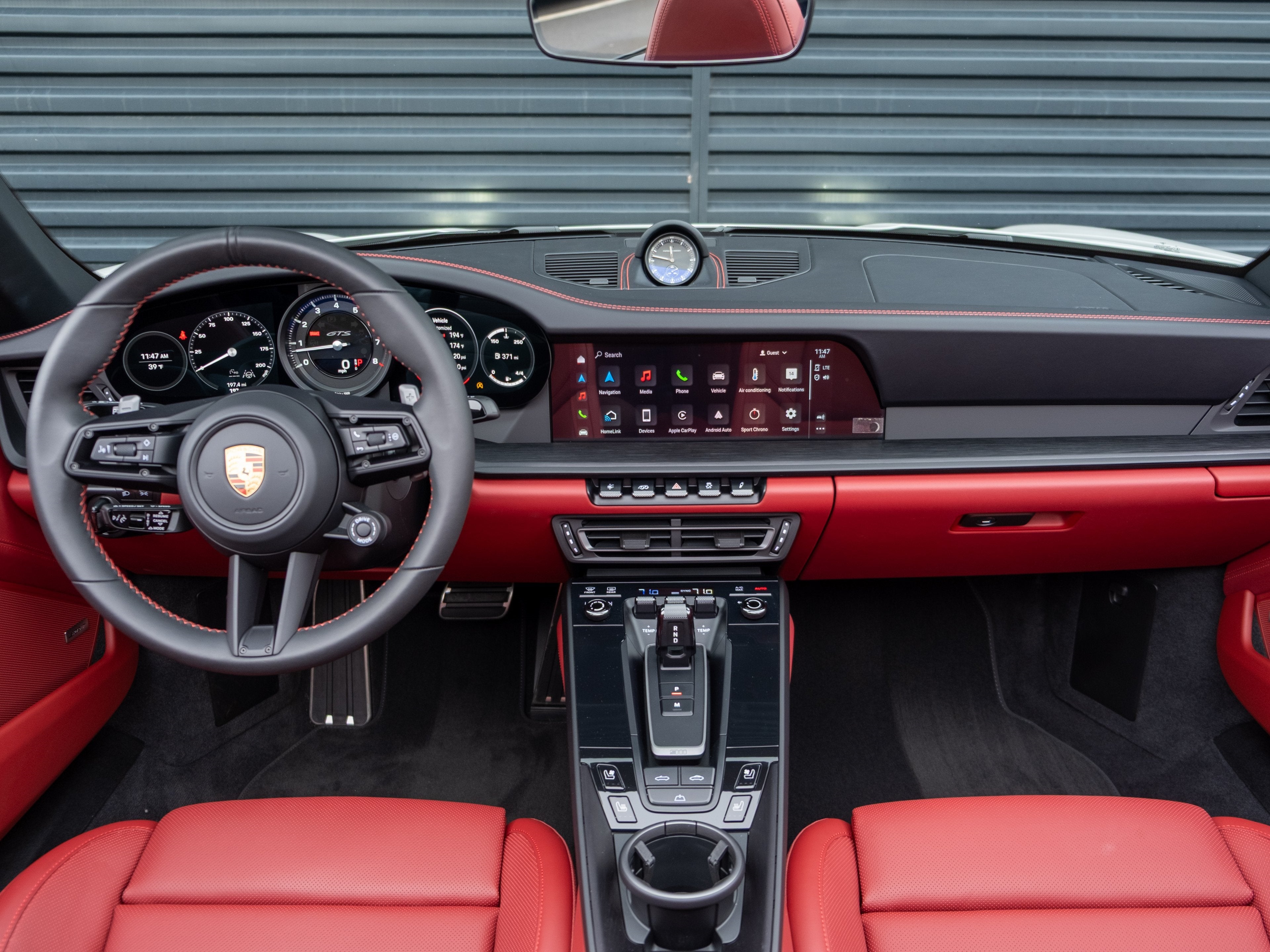 2022 Porsche 911 Carrera 4 GTS