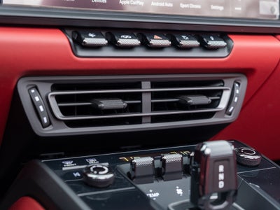 2022 Porsche 911 Carrera 4 GTS