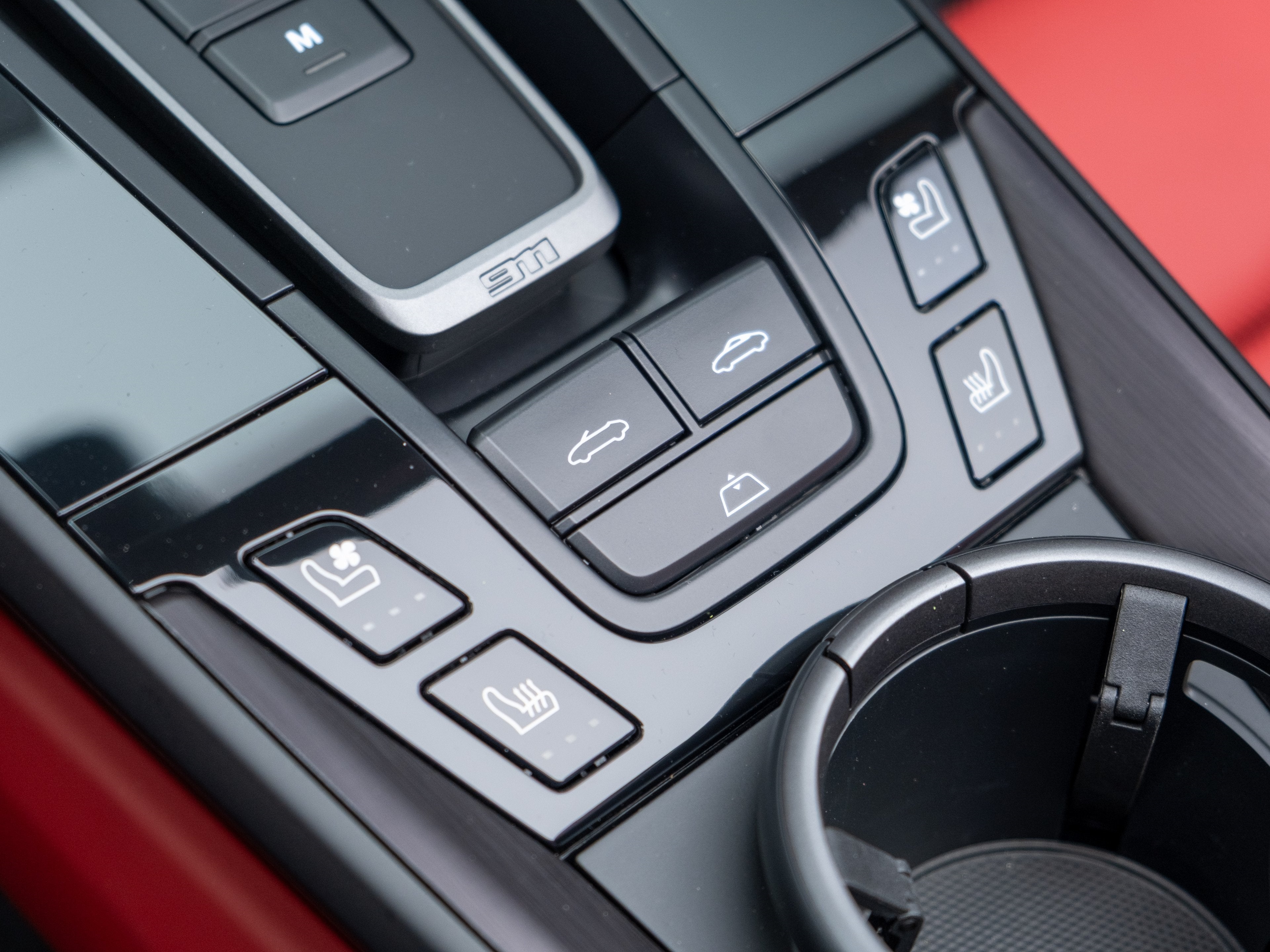 2022 Porsche 911 Carrera 4 GTS