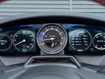 2022 Porsche 911 Carrera 4 GTS