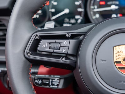 2022 Porsche 911 Carrera 4 GTS