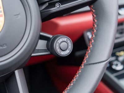 2022 Porsche 911 Carrera 4 GTS