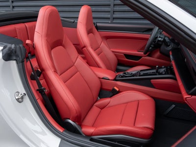 2022 Porsche 911 Carrera 4 GTS