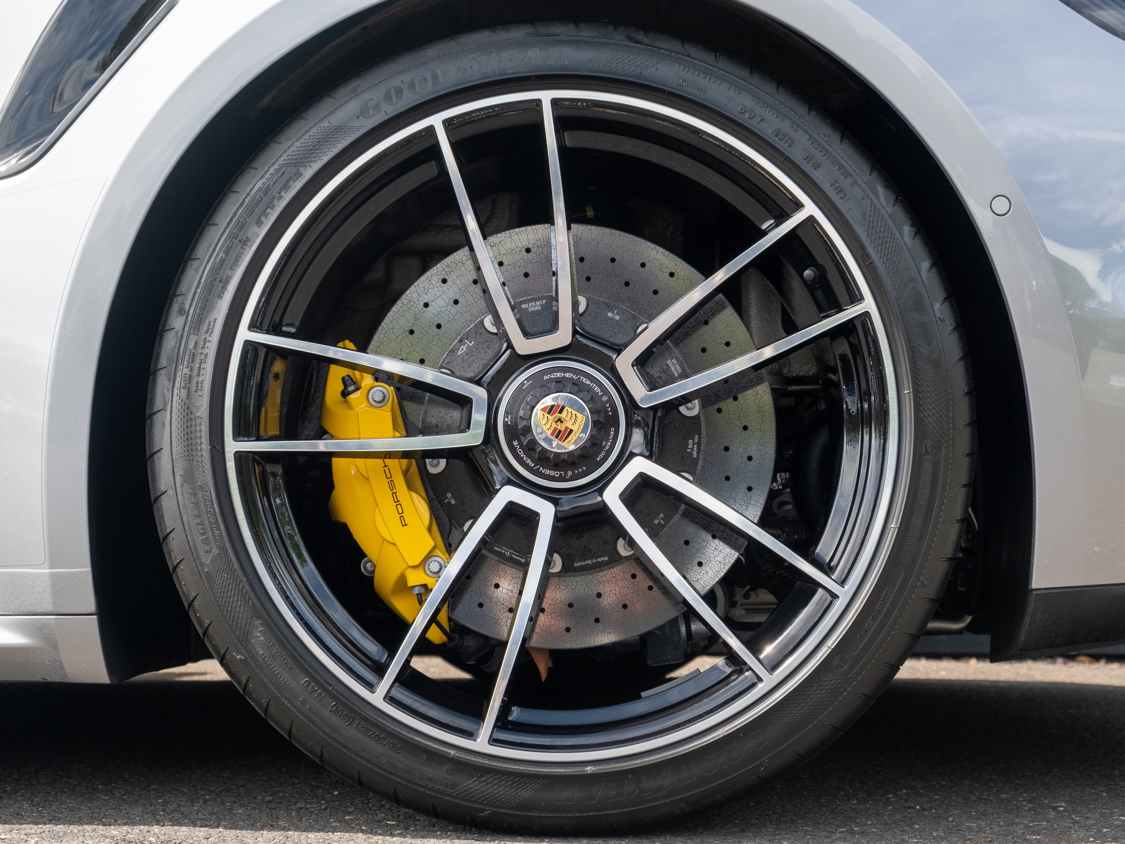 2024 Porsche 911 Turbo S