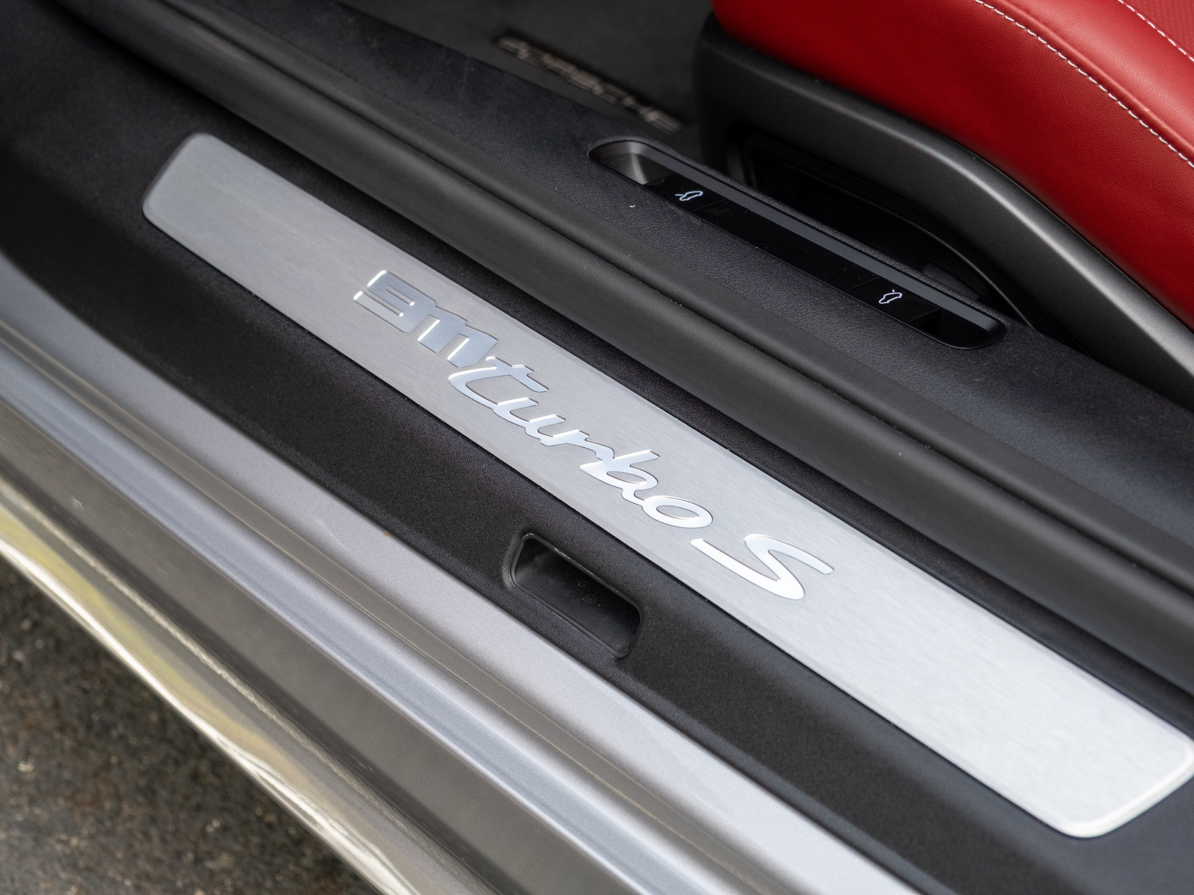 2024 Porsche 911 Turbo S