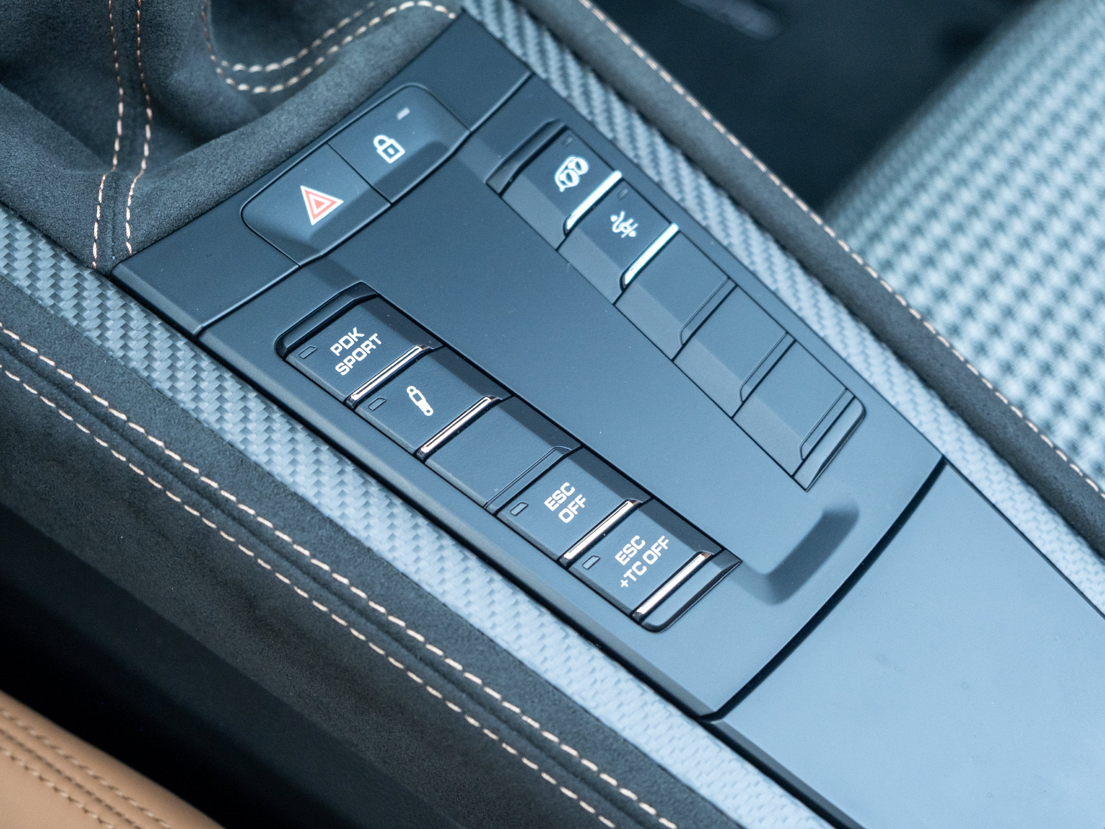 2025 Porsche 718 Spyder RS