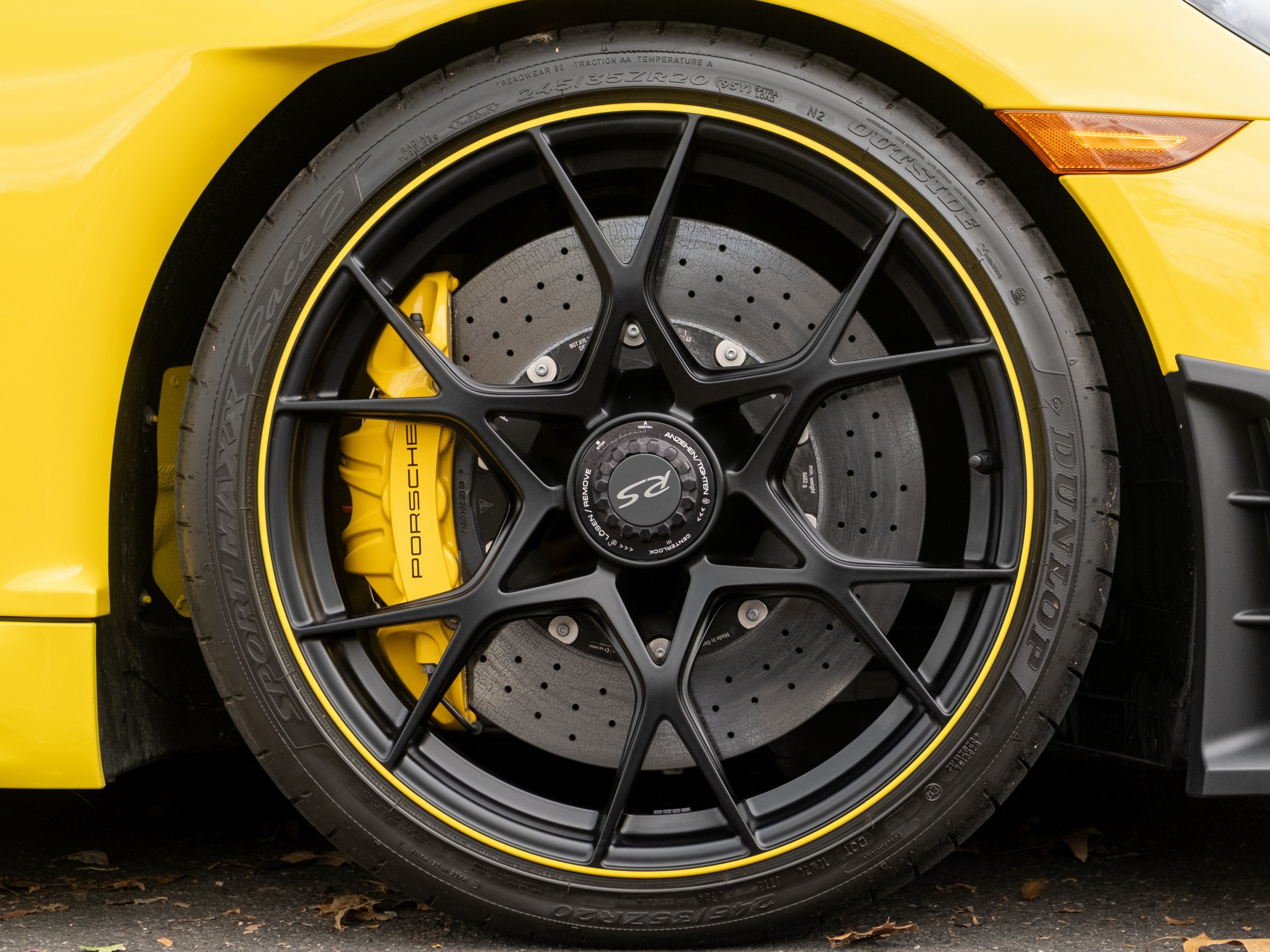 2024 Porsche 718 Spyder RS