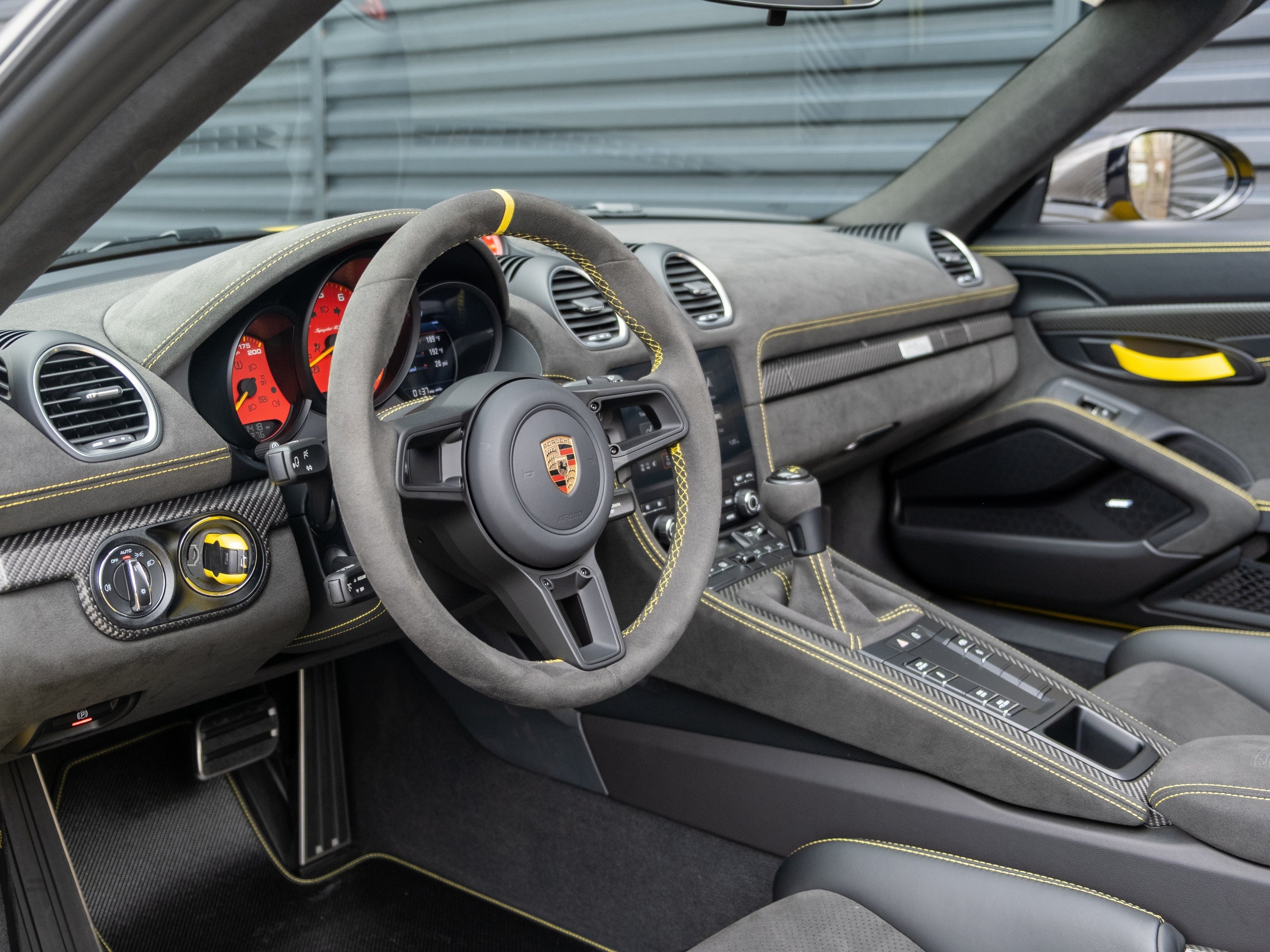 2024 Porsche 718 Spyder RS