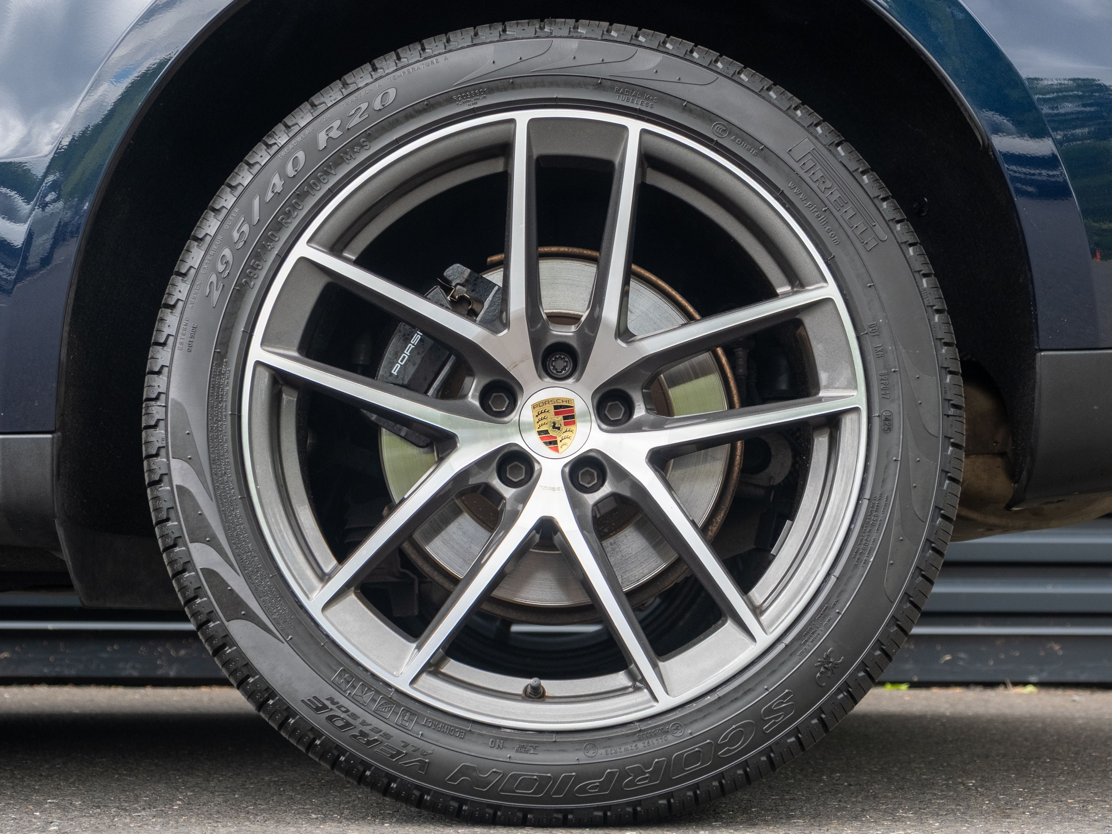 2023 Porsche Macan Base