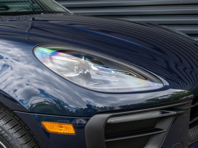 2023 Porsche Macan Base