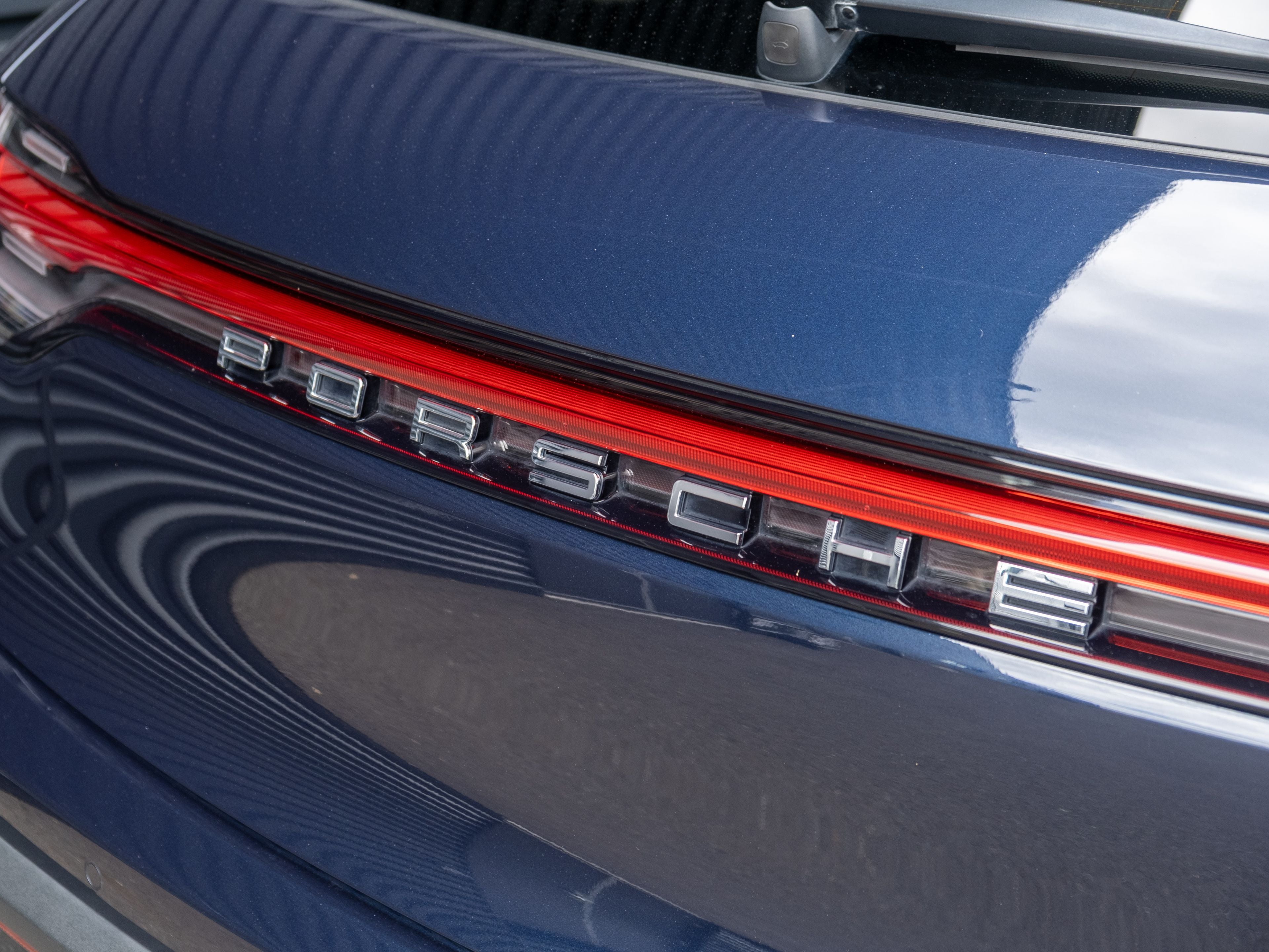 2023 Porsche Macan Base