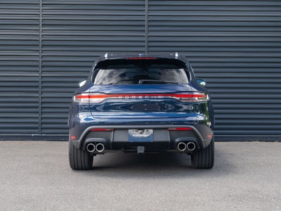 2023 Porsche Macan Base