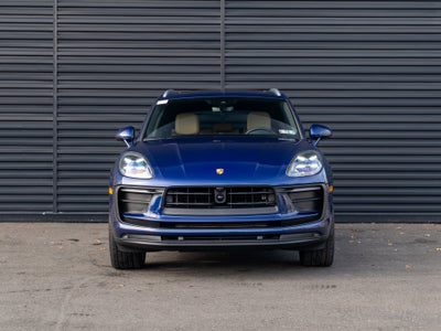 2024 Porsche Macan Base
