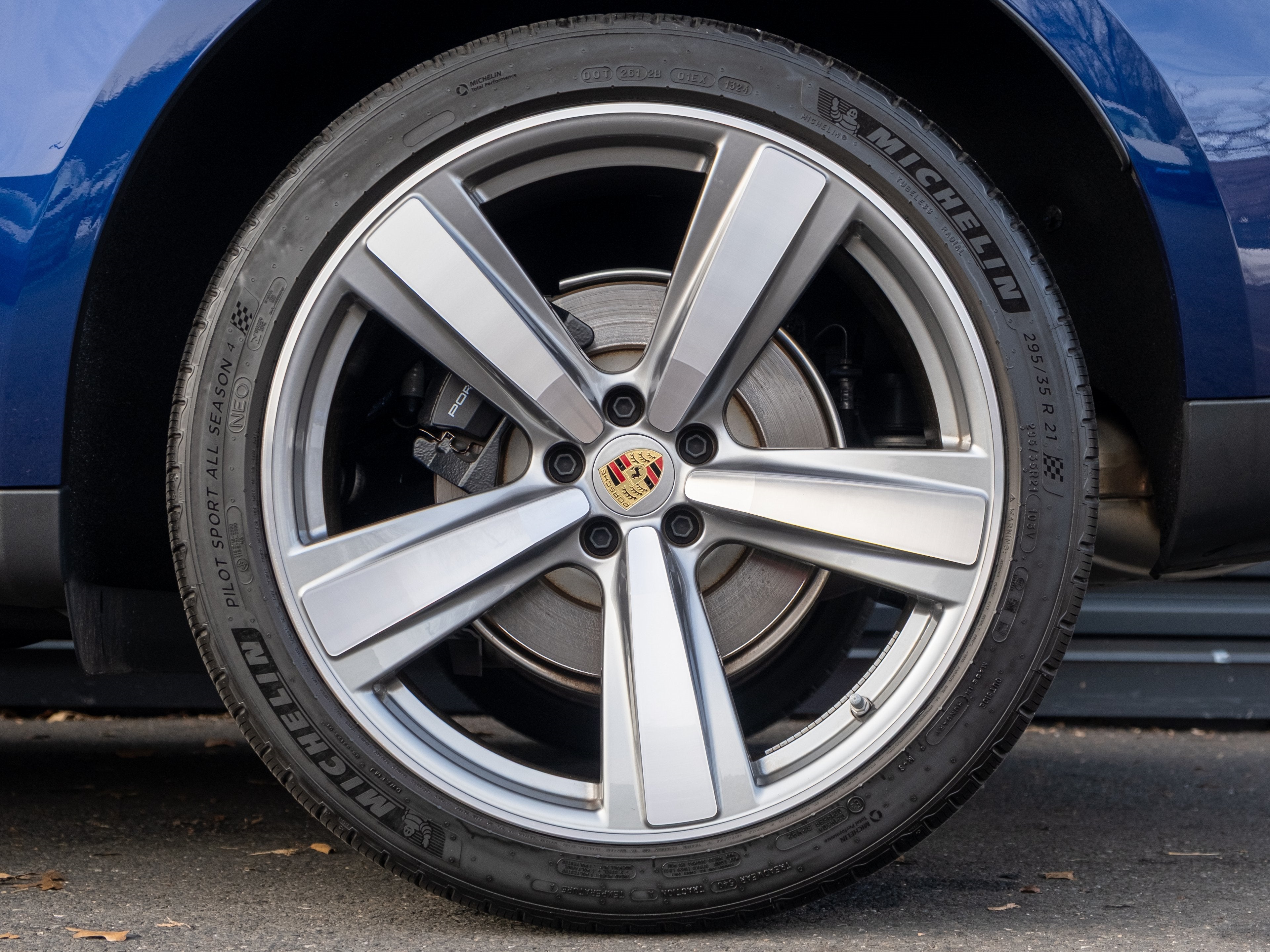 2024 Porsche Macan Base