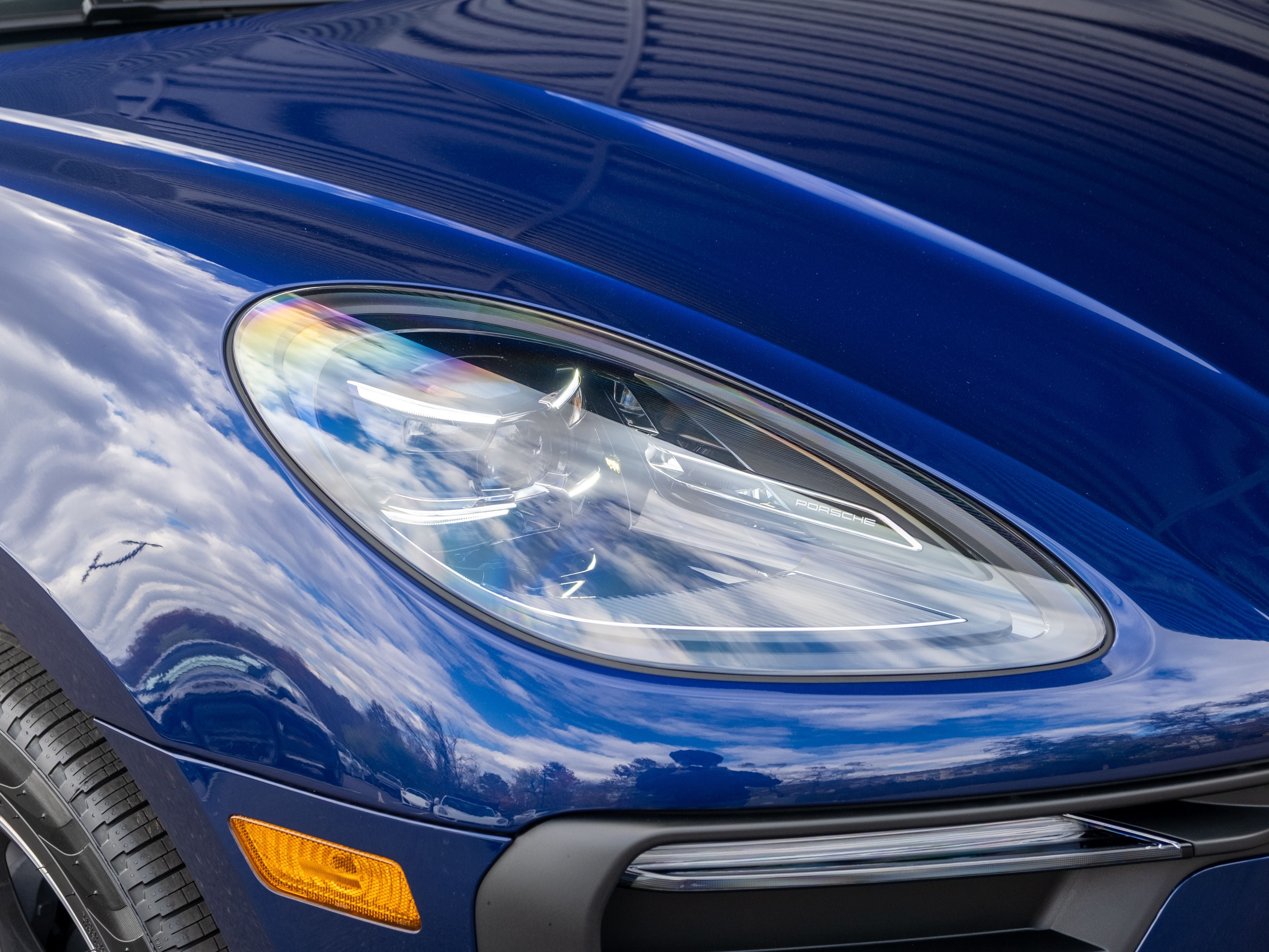 2026 Porsche Macan Base