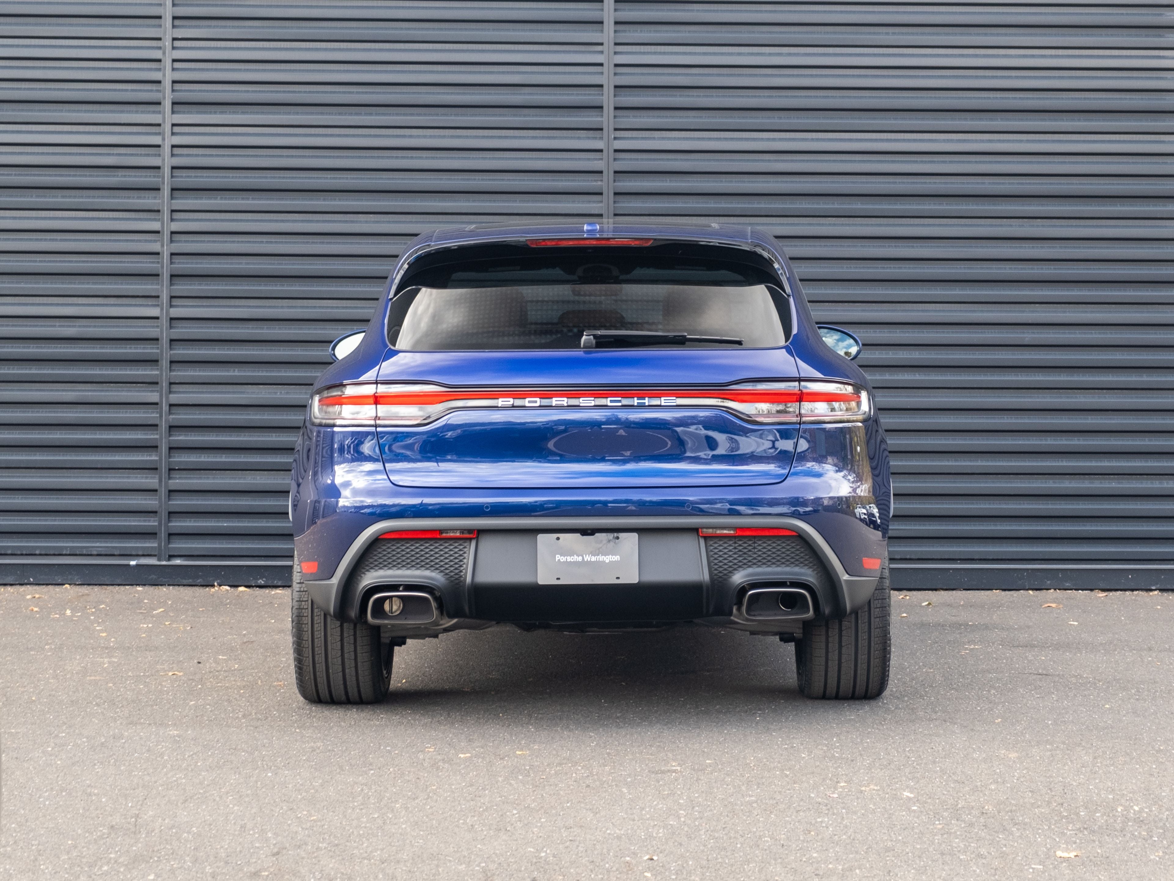 2026 Porsche Macan Base