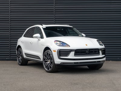 2026 Porsche Macan Base