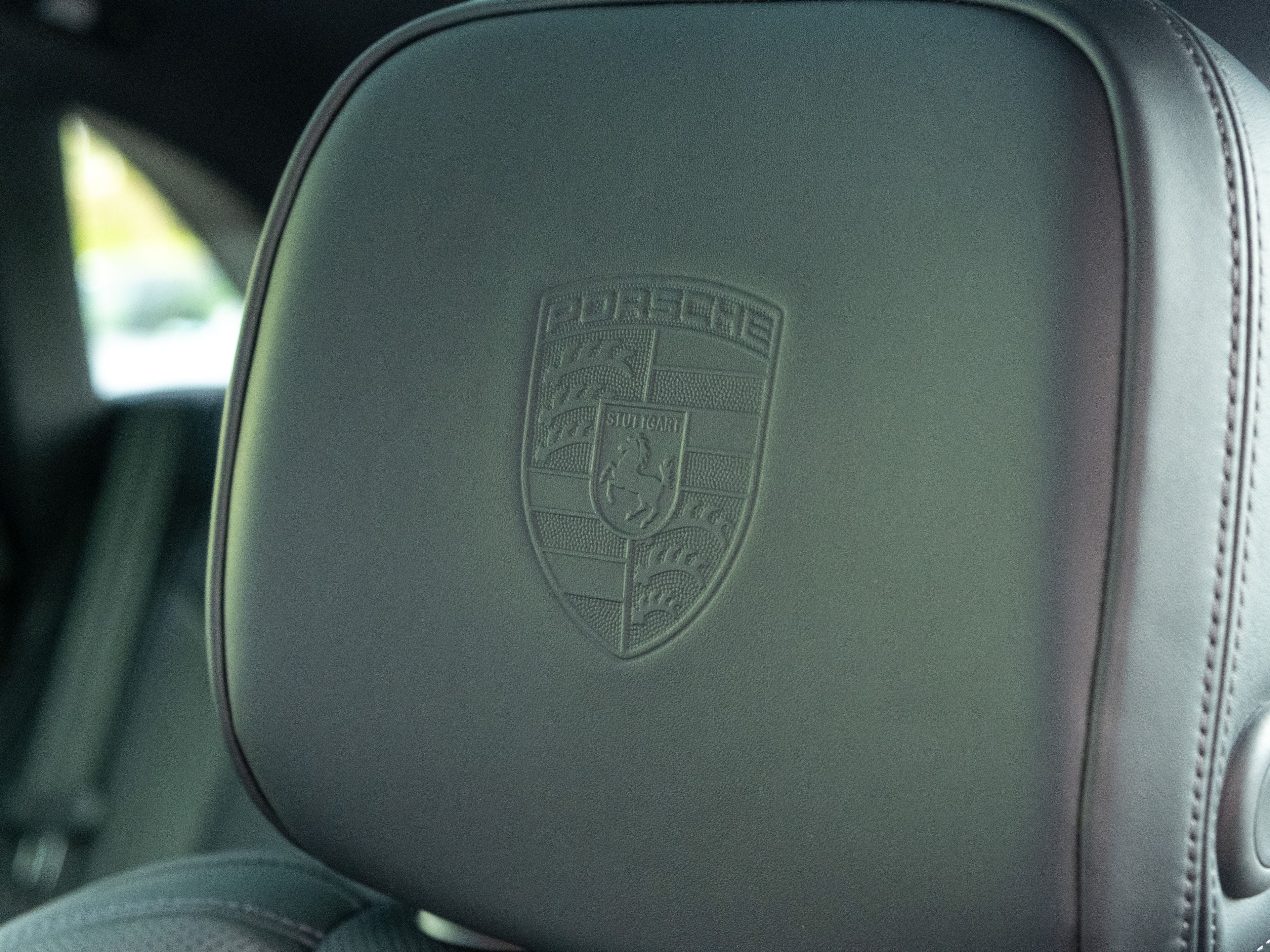 2026 Porsche Macan Base