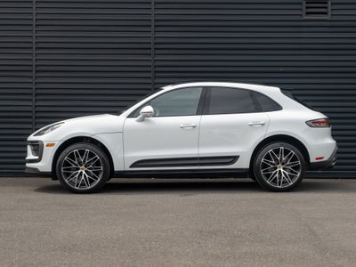 2026 Porsche Macan Base
