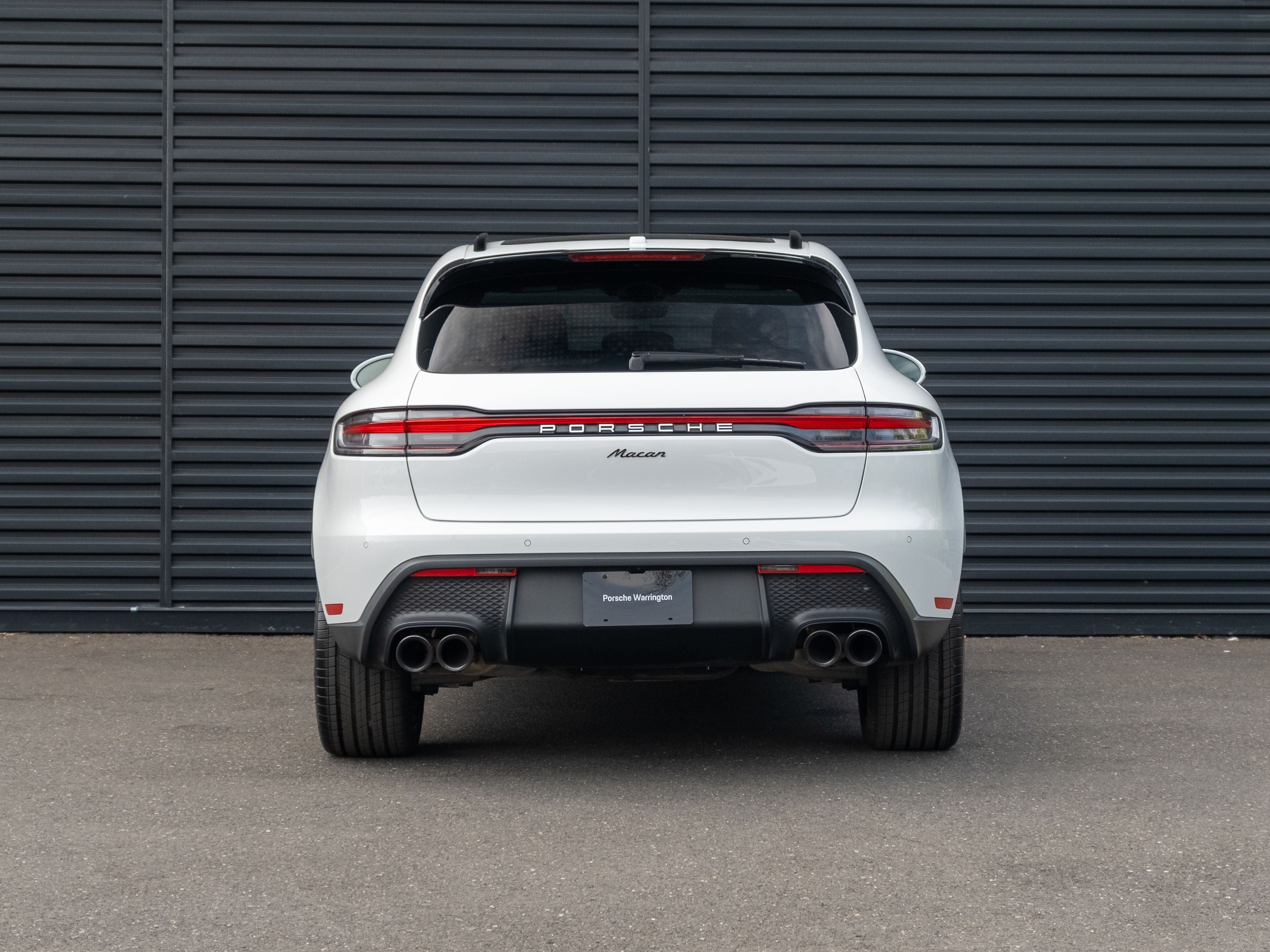 2026 Porsche Macan Base