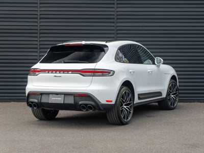 2026 Porsche Macan Base