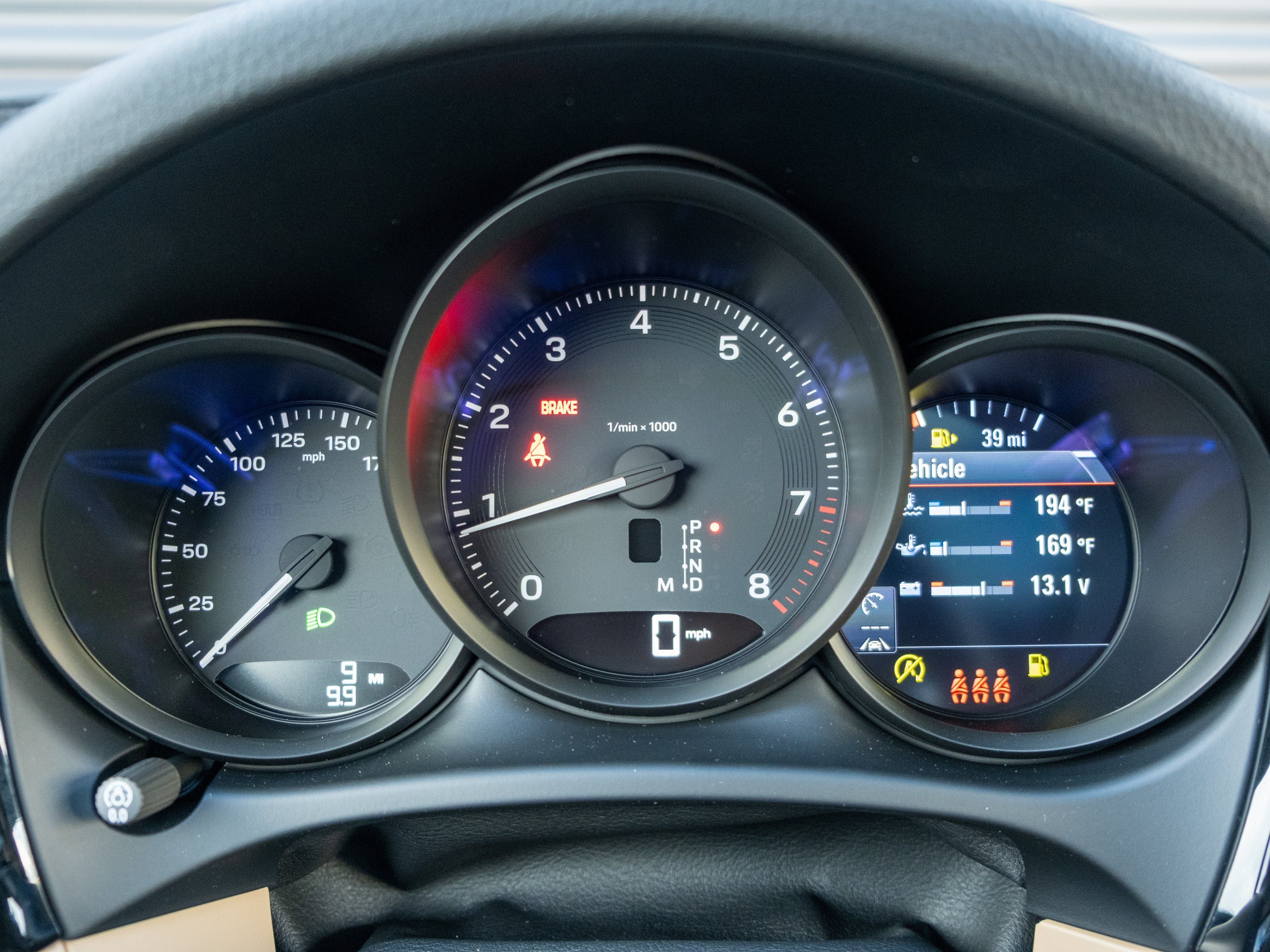 2026 Porsche Macan Base