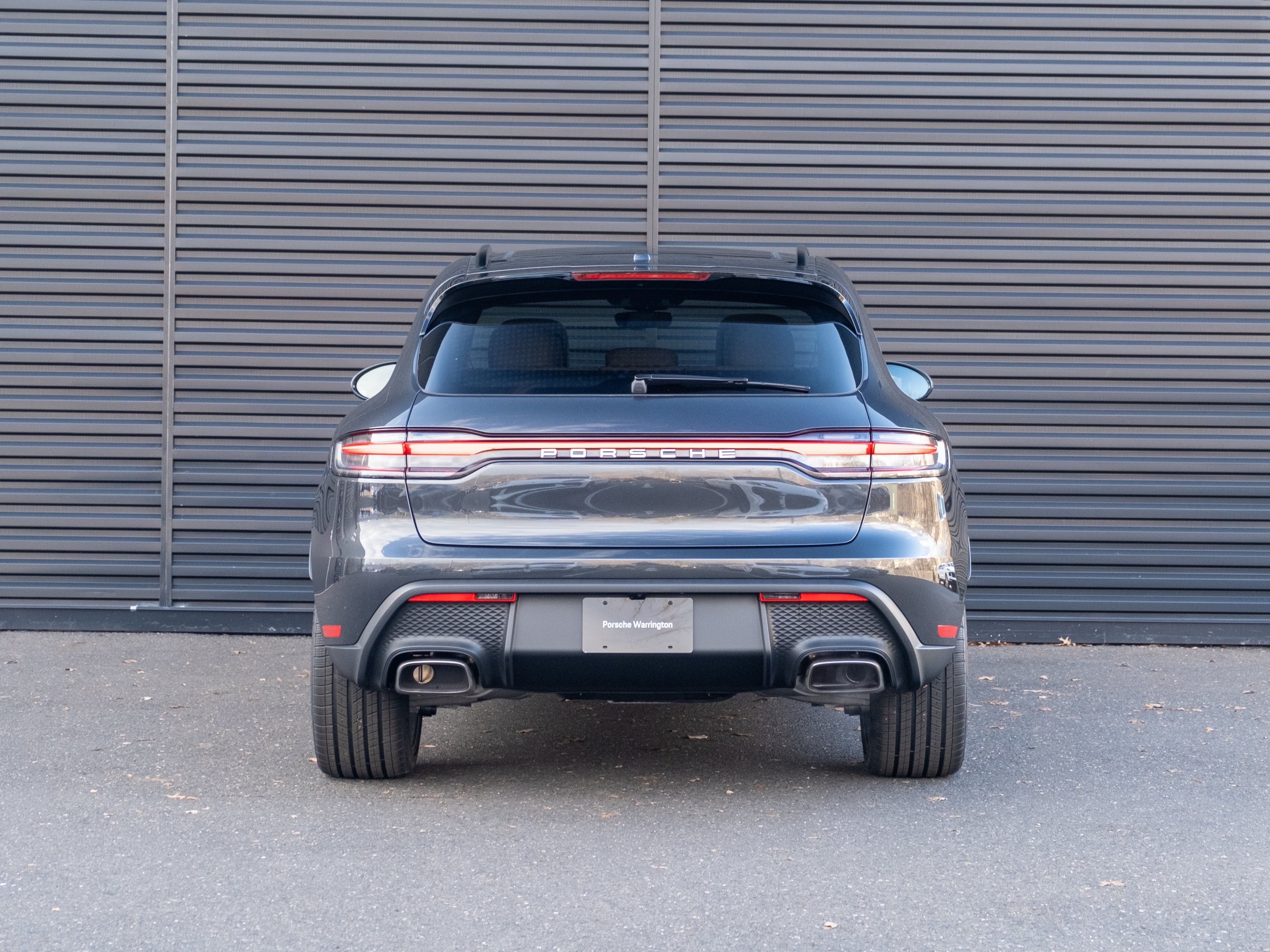 2026 Porsche Macan Base