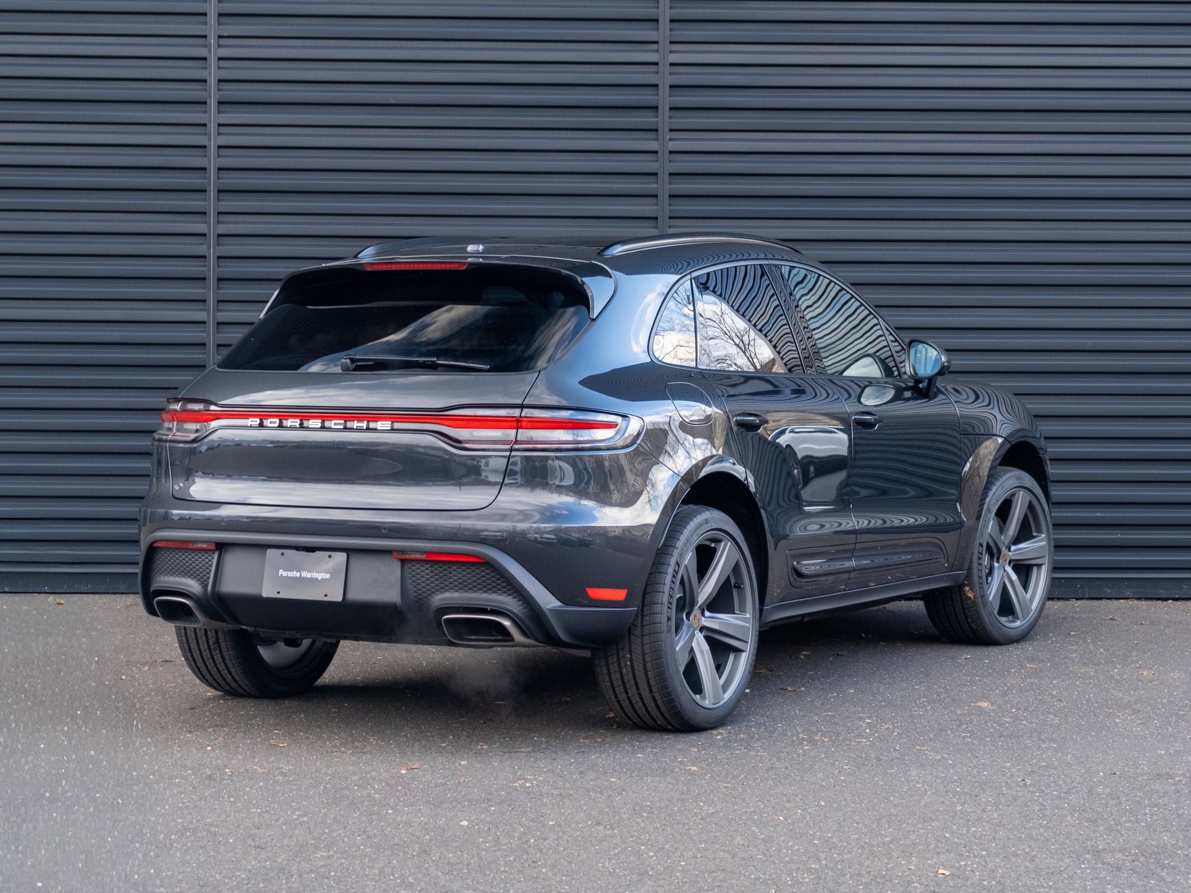 2026 Porsche Macan Base
