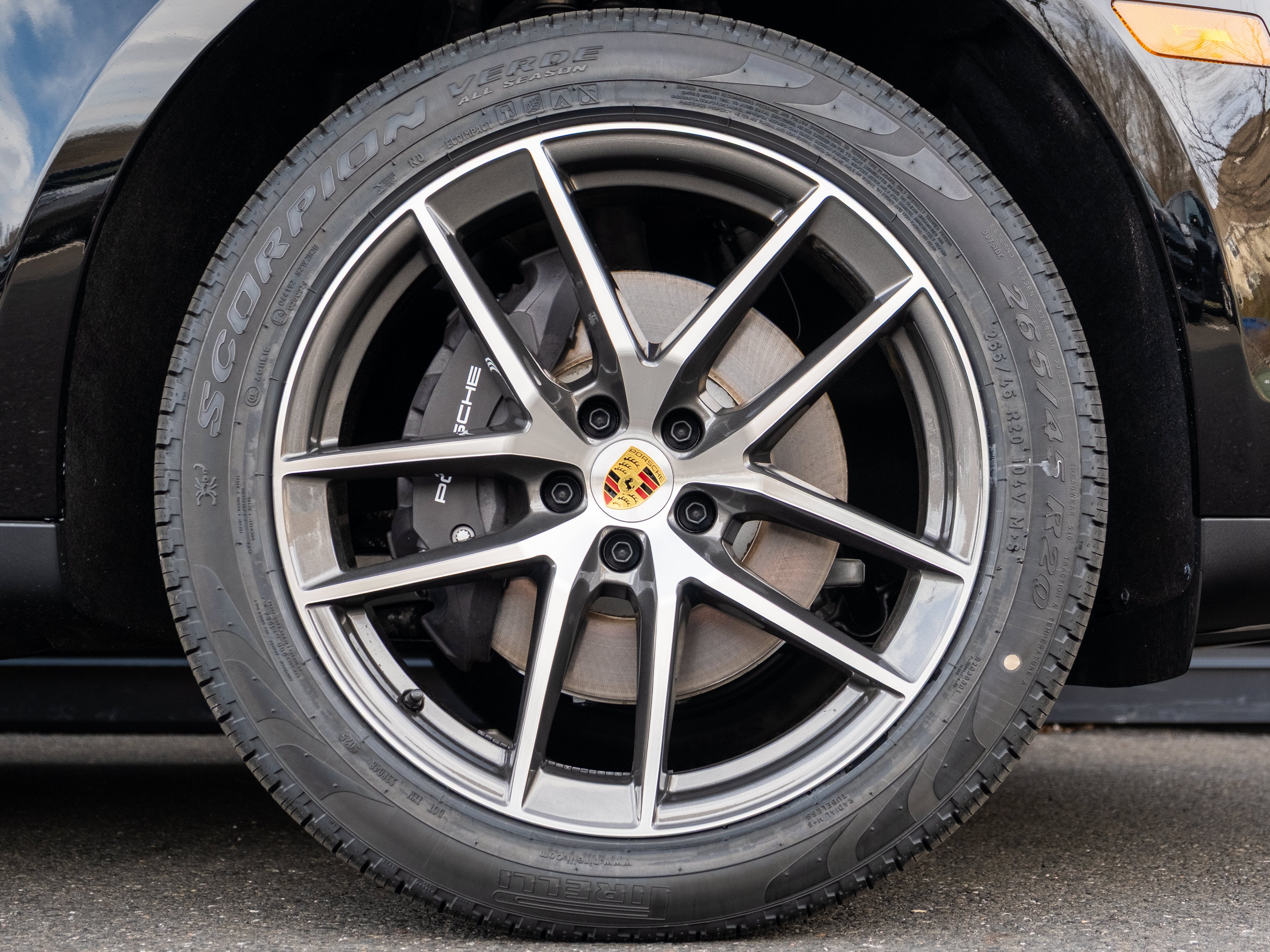 2026 Porsche Macan Base