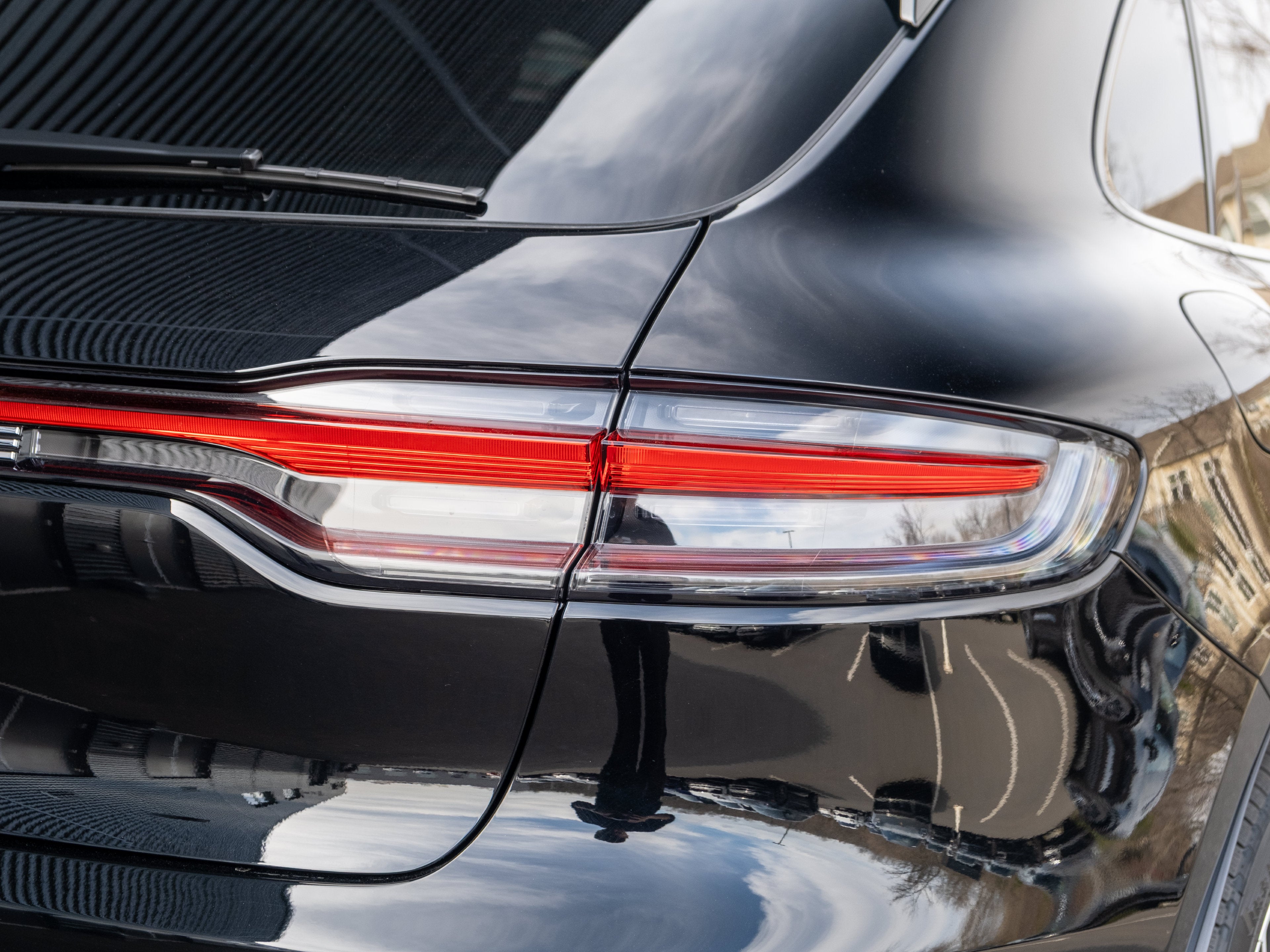 2026 Porsche Macan Base