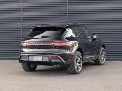 2026 Porsche Macan Base