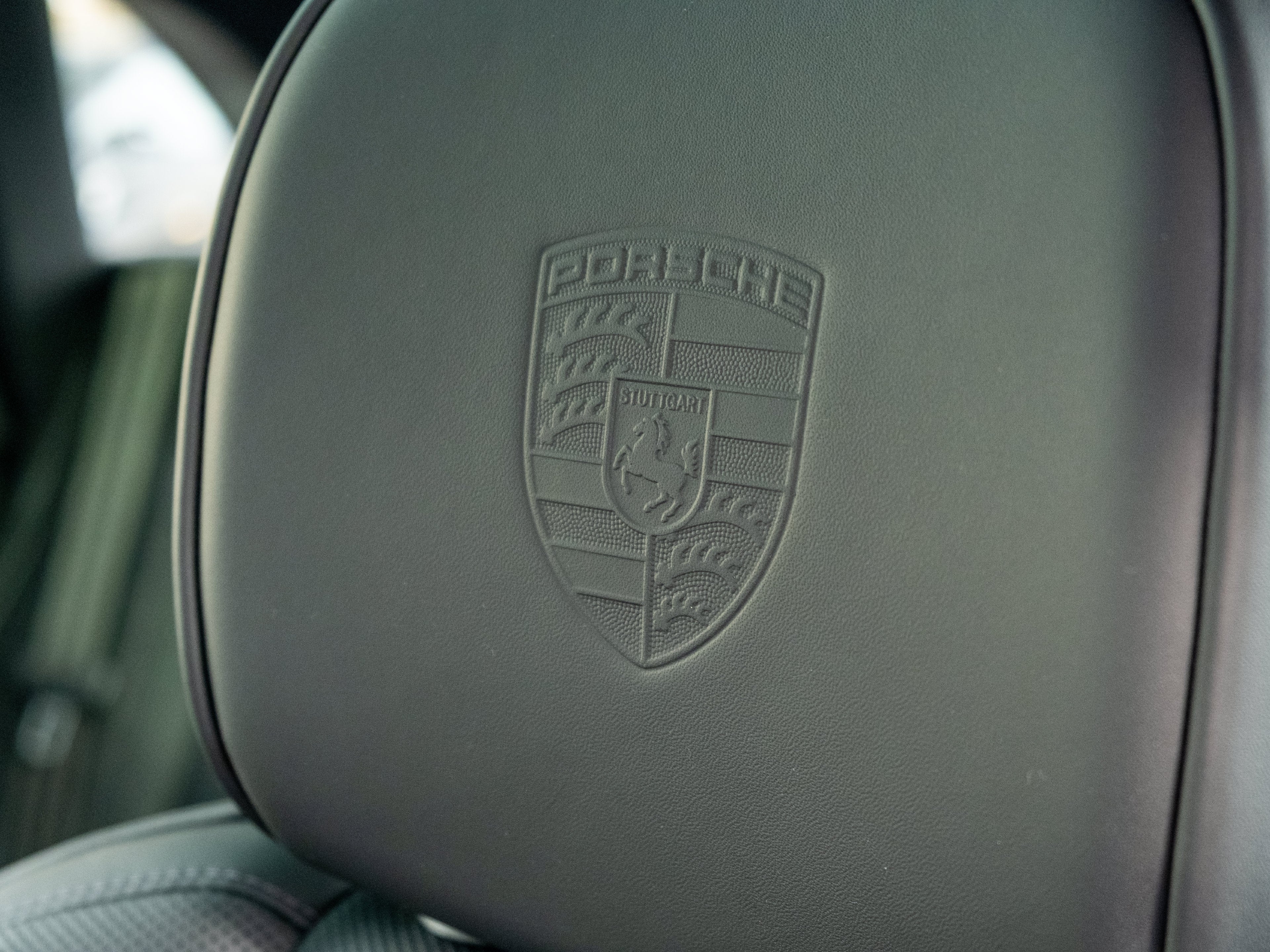 2026 Porsche Macan Base