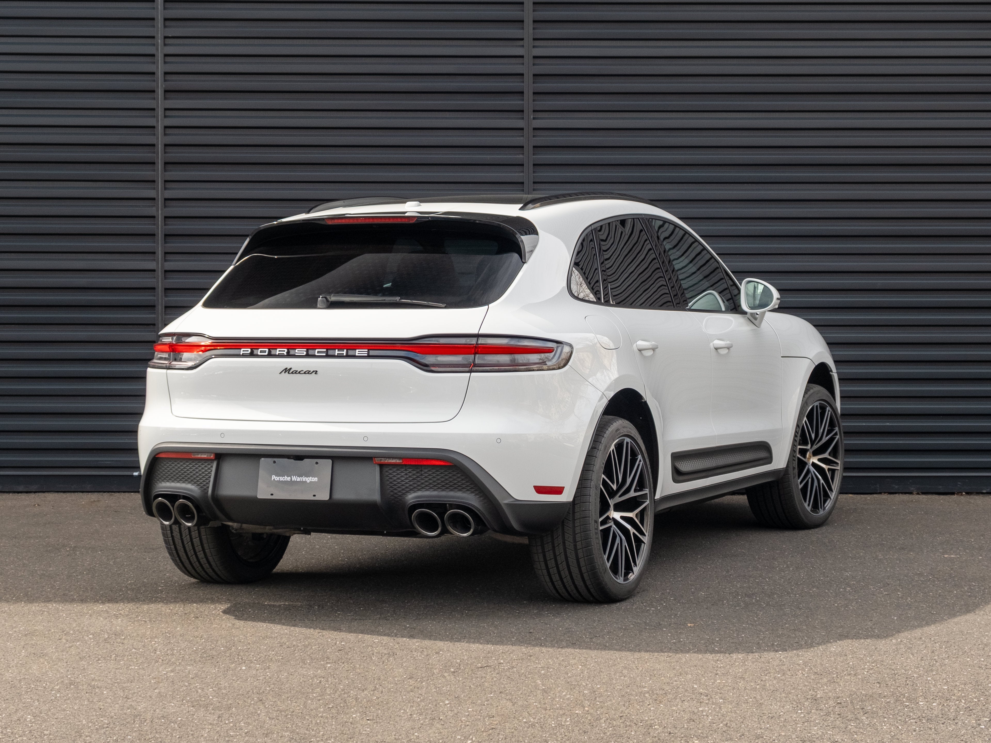 2026 Porsche Macan Base