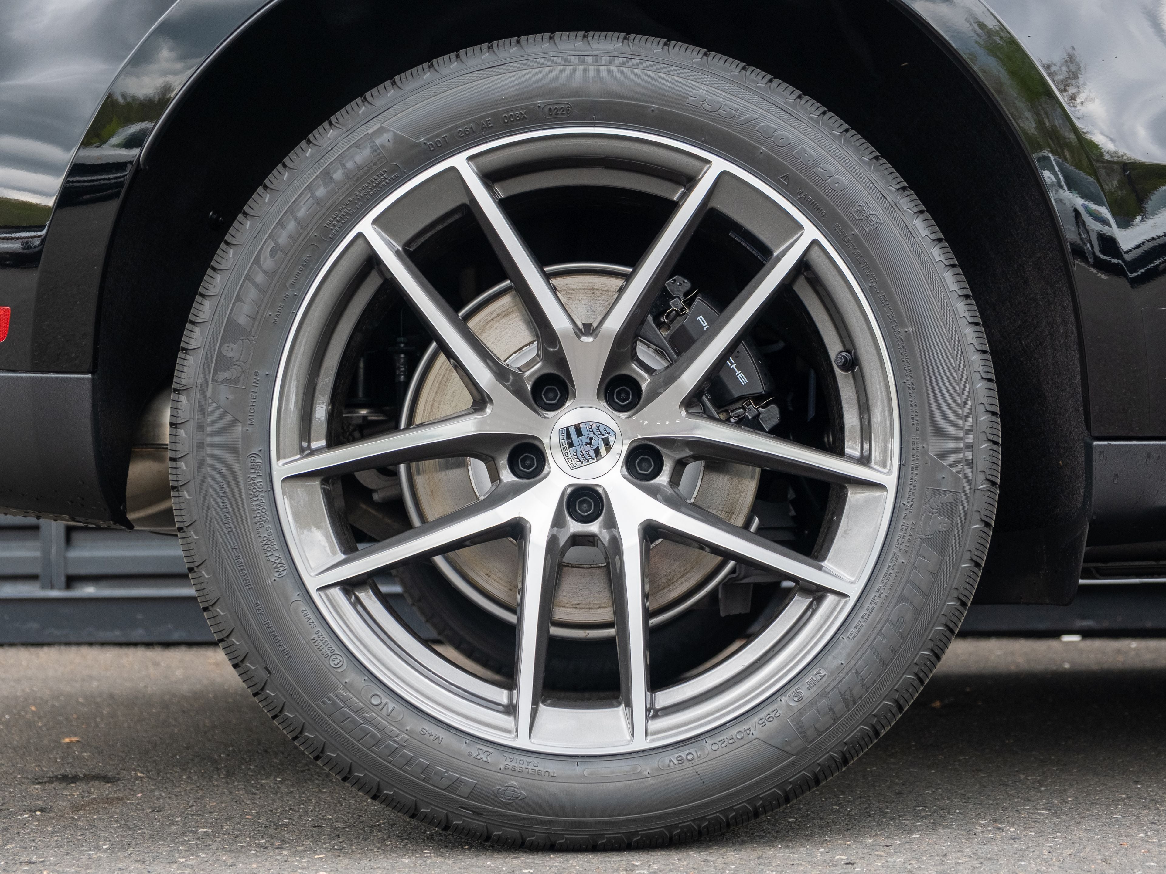 2026 Porsche Macan Base