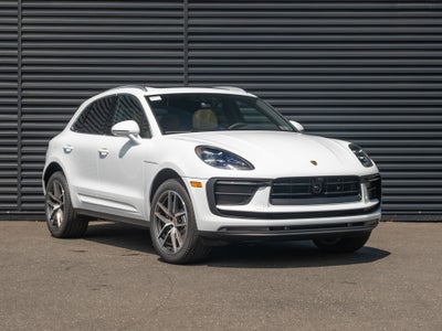 2026 Porsche Macan Base