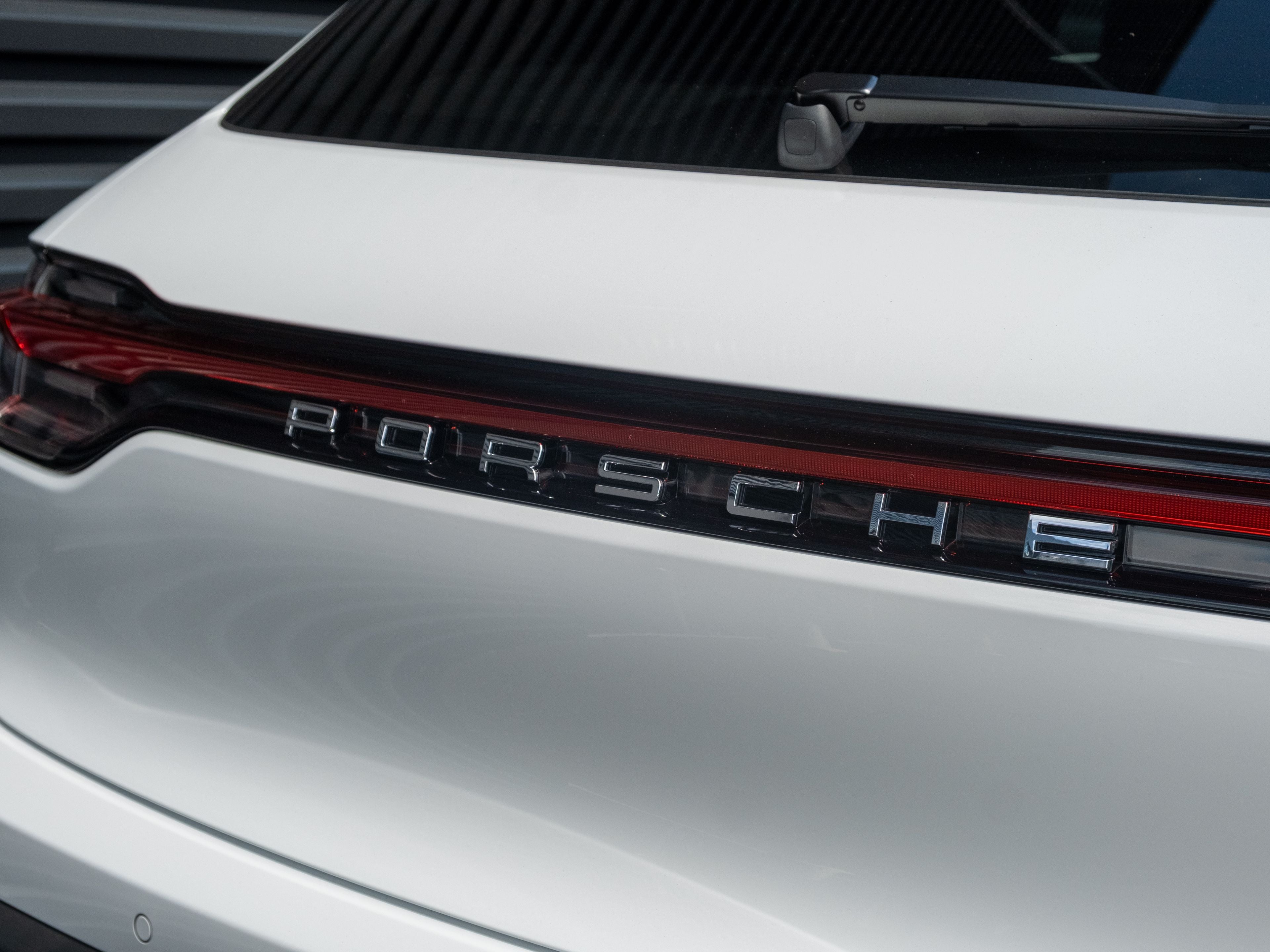 2026 Porsche Macan Base