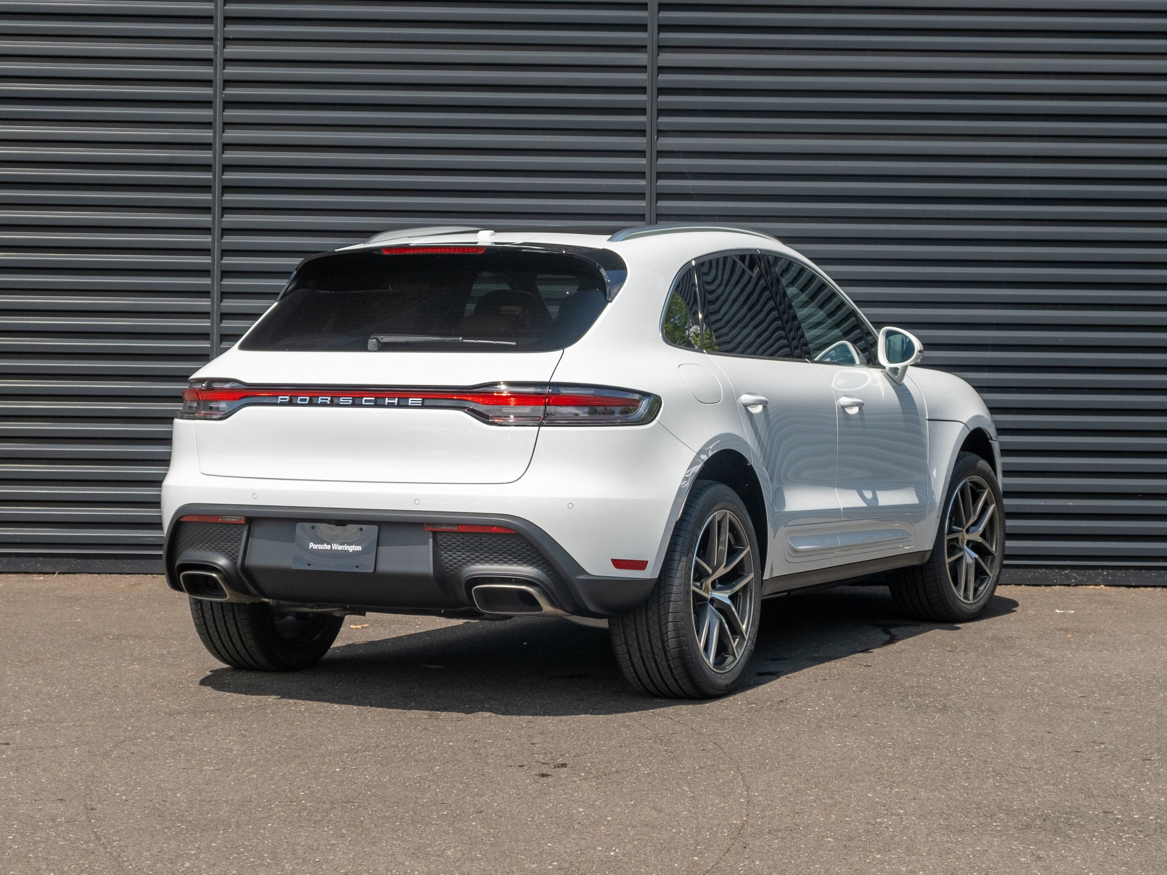 2026 Porsche Macan Base
