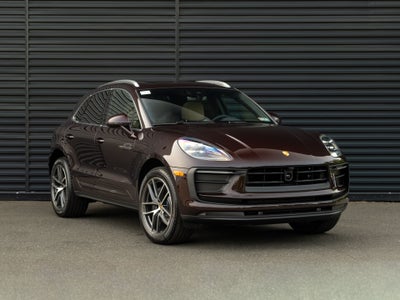 2026 Porsche Macan Base