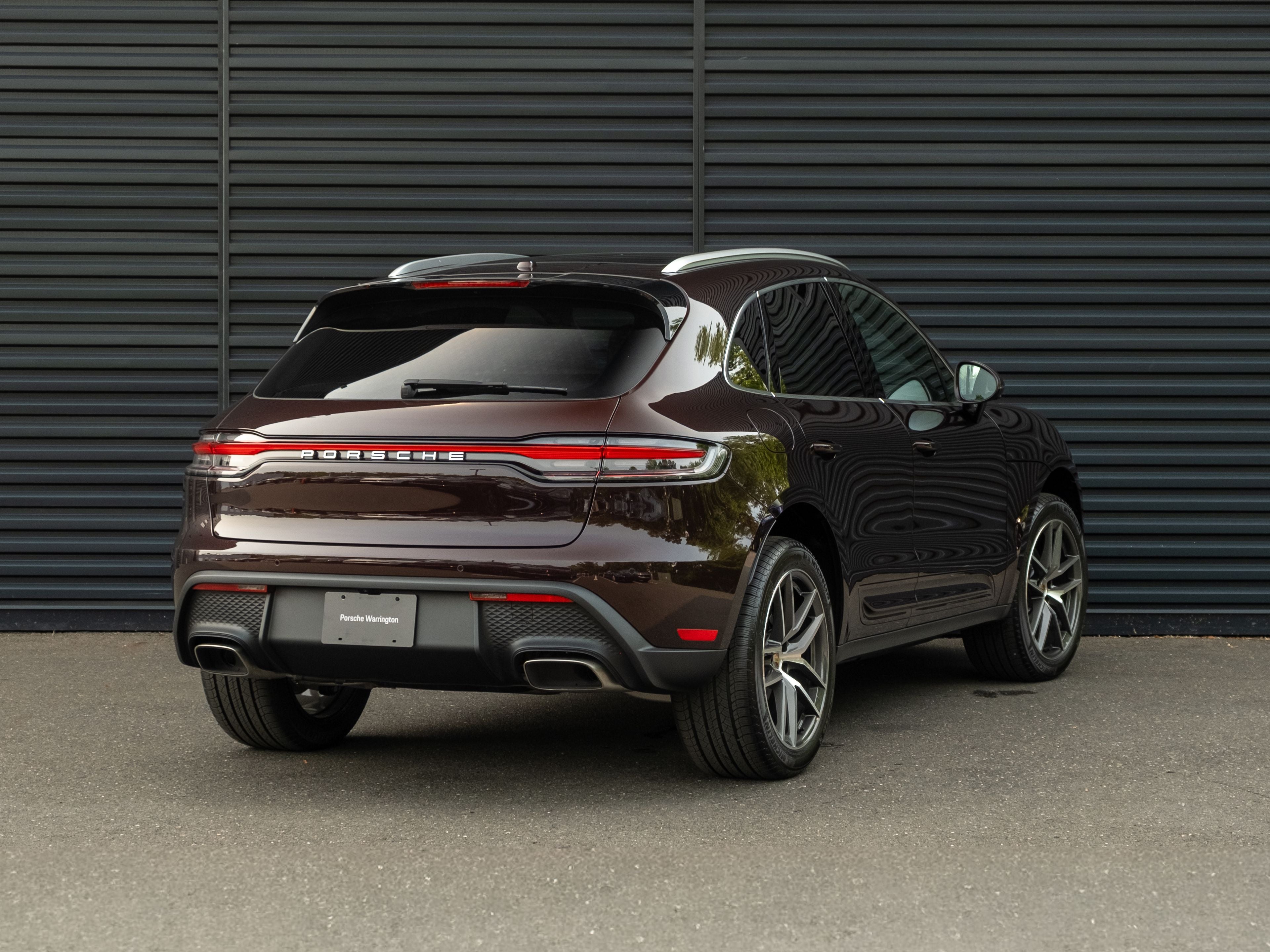 2026 Porsche Macan Base