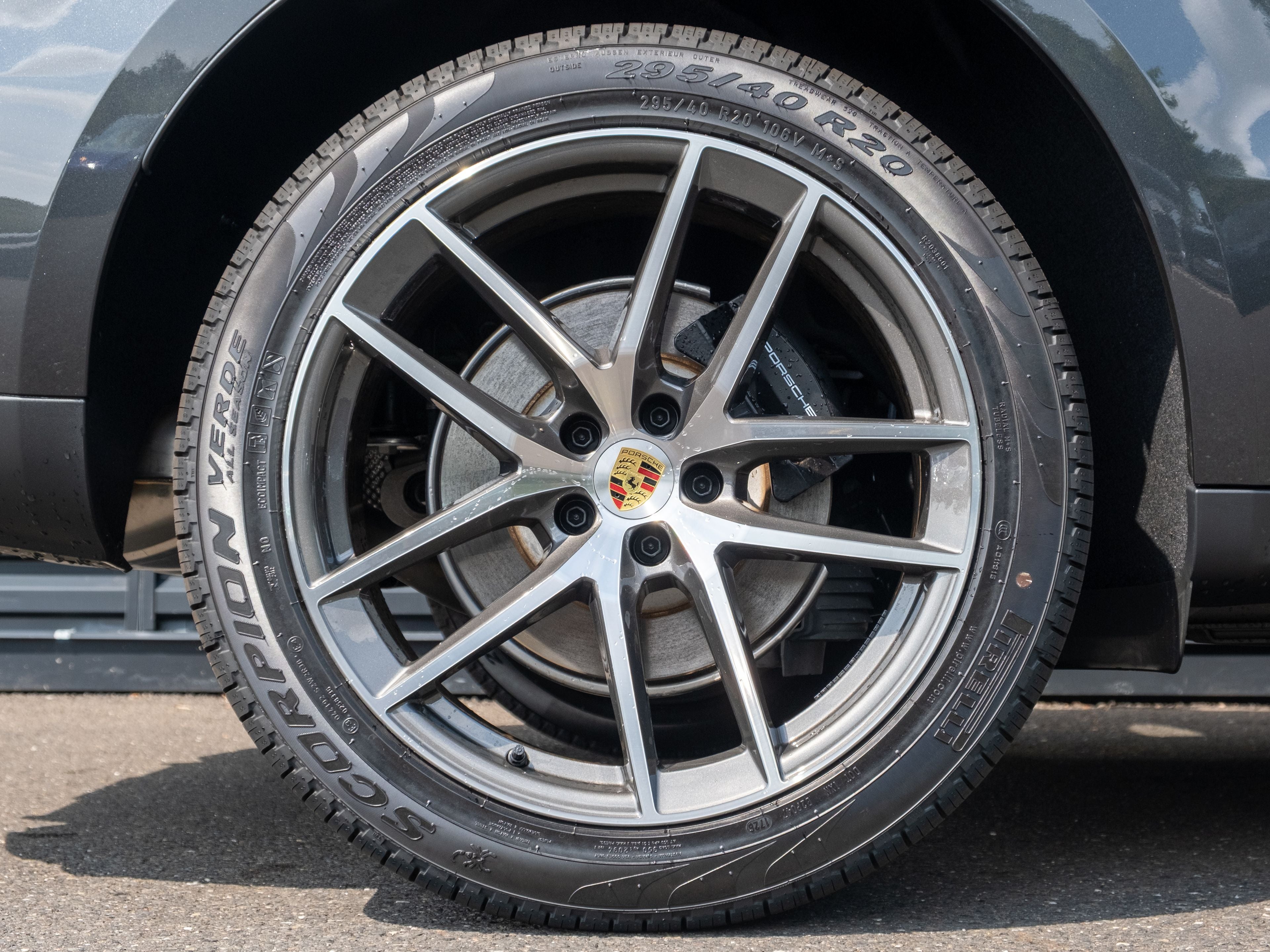 2026 Porsche Macan Base