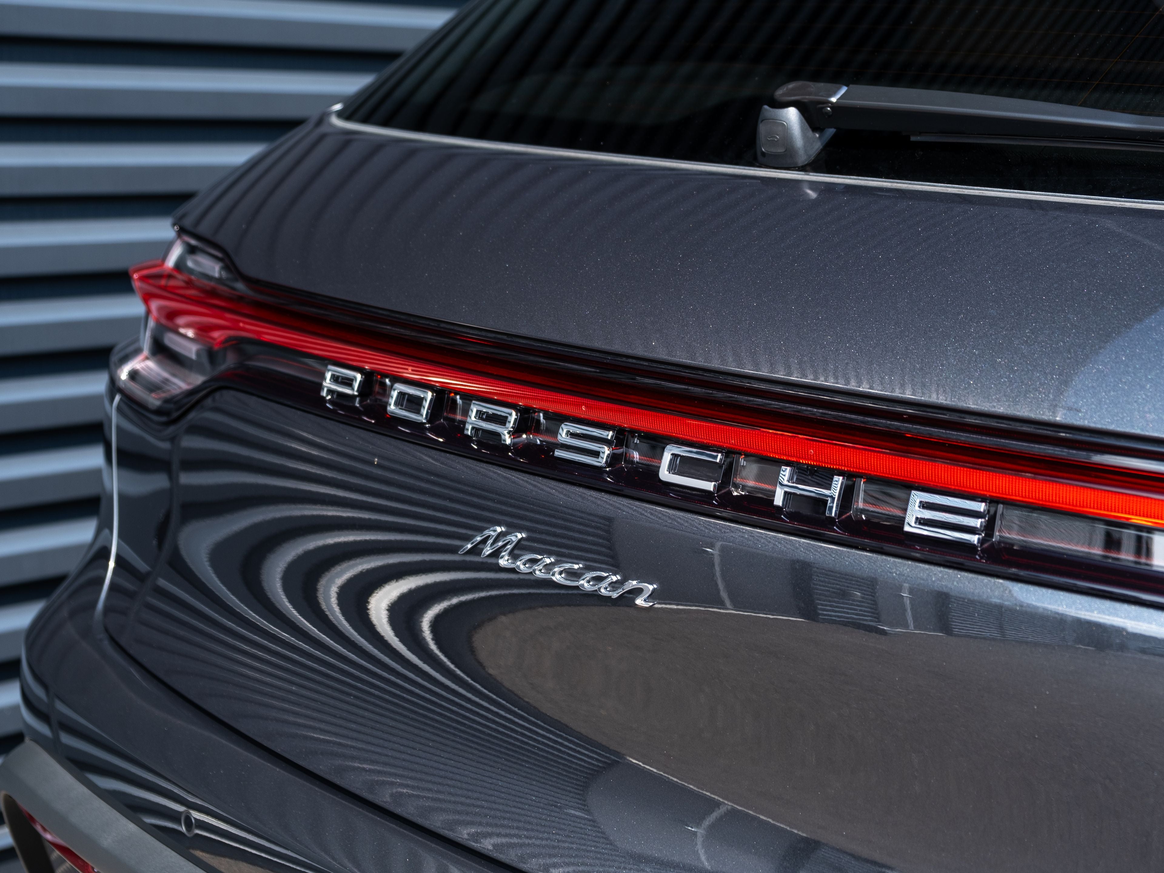 2026 Porsche Macan Base