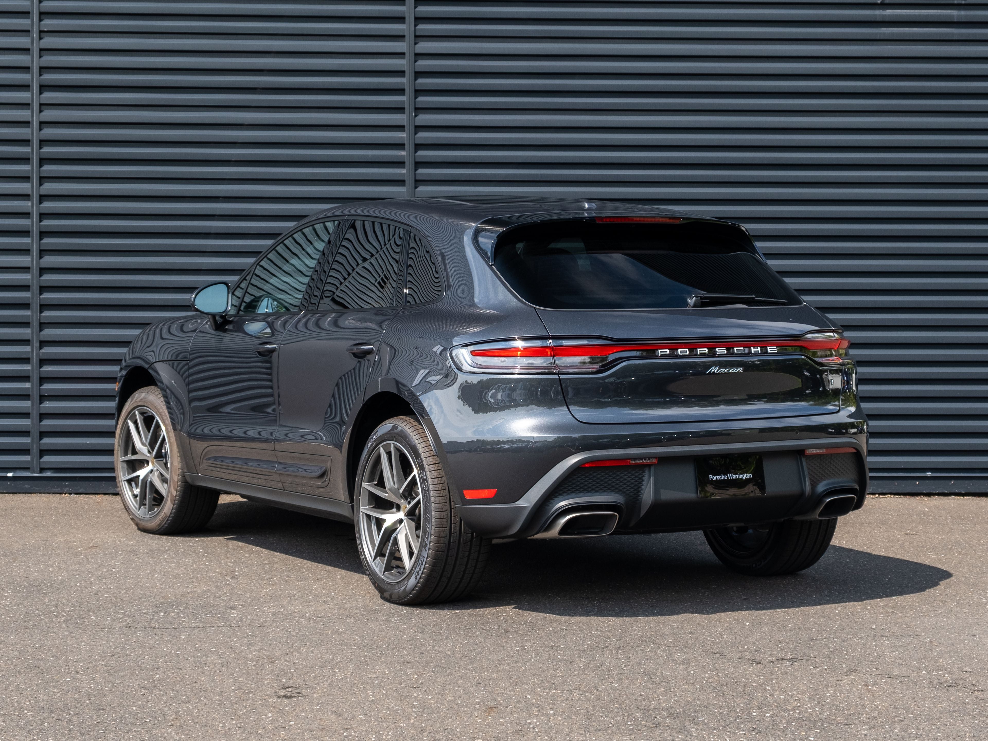 2026 Porsche Macan Base